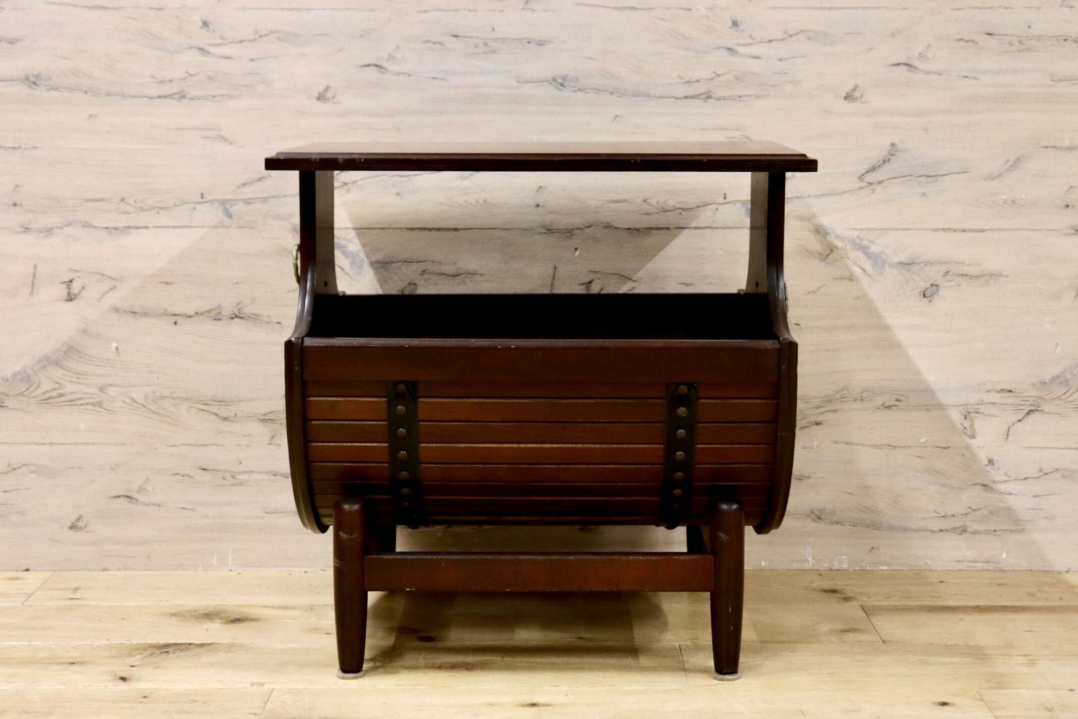 GMIK836○karimoku / カリモク オールドカリモク 樽型サイドテーブル マガジンラック 飾り棚 国産家具 ヴィンテージ 昭和レトロ