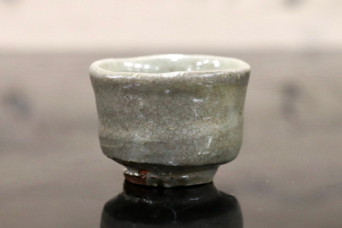 GMJK374BC◯萩焼 田原陶兵衛工房 ぐい呑 酒器 盃 猪口 酒杯 一口盃 呑口 釉薬 陶杯 和食器 陶器 在銘 伝統工芸 和モダン