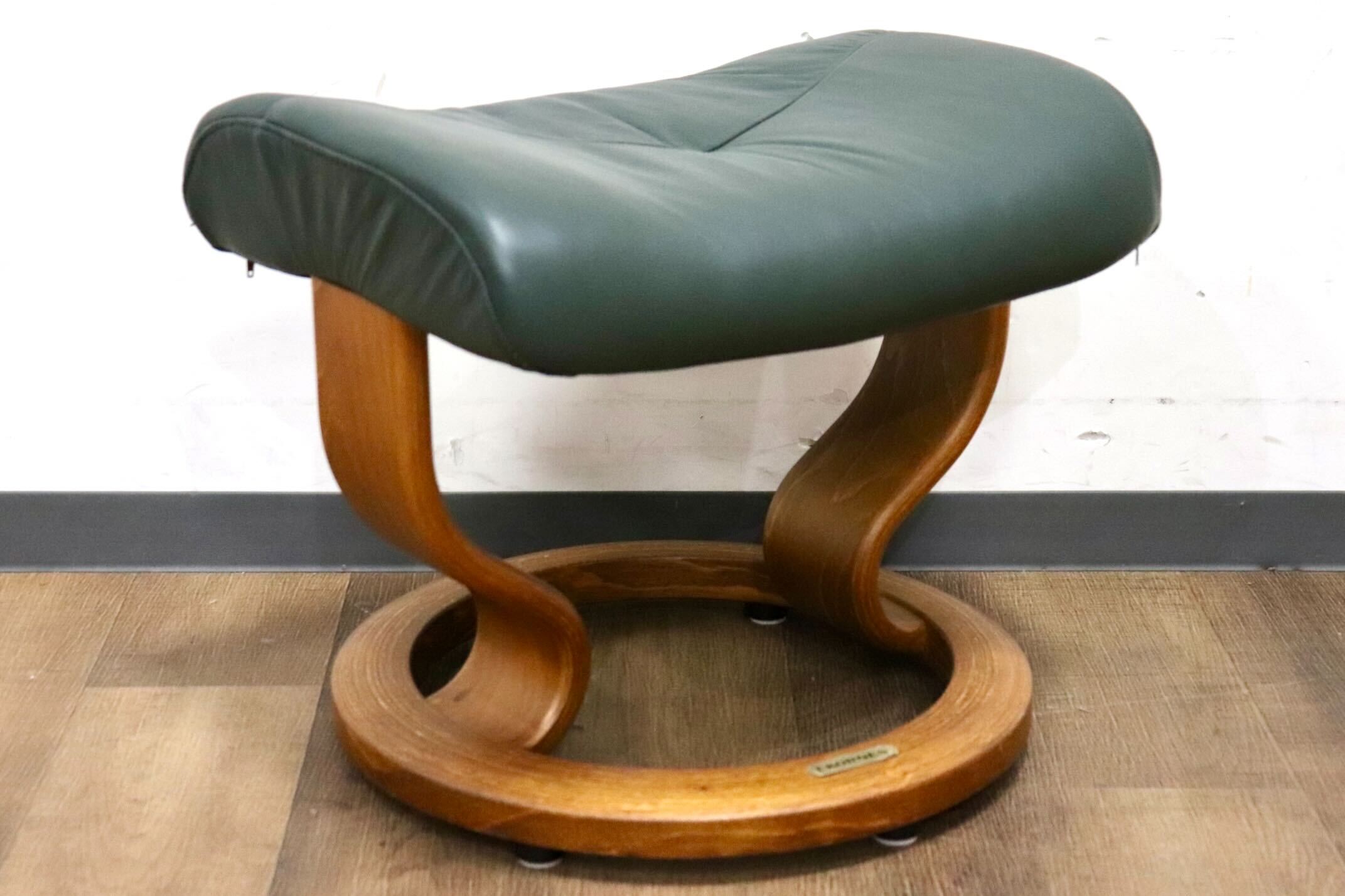 GMGN155○EKORNES / エコーネス オットマン フットスツール 本革 北欧 ノルウェー グリーン