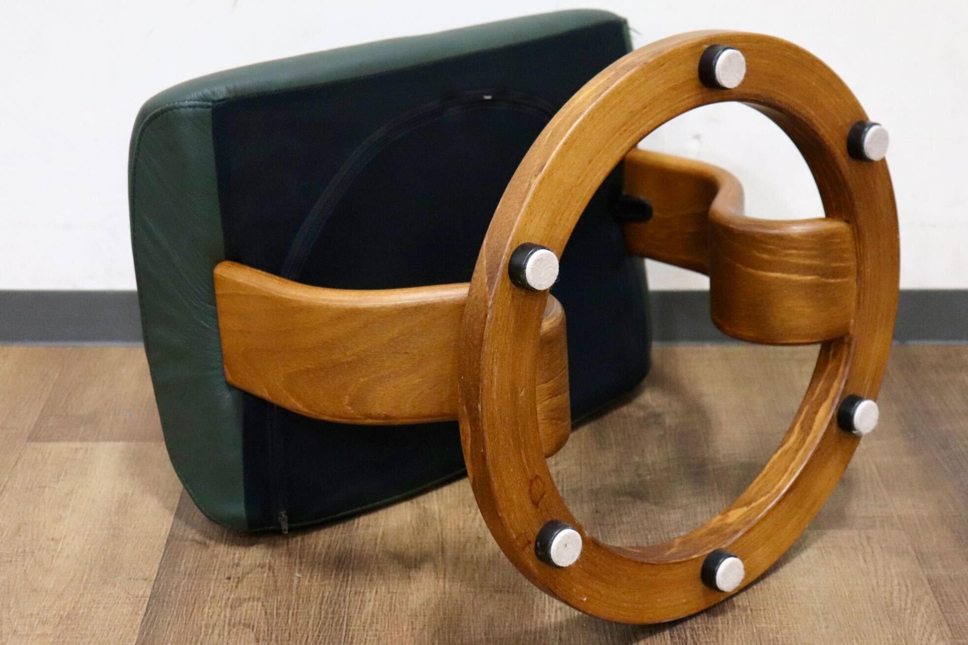 GMGN155○EKORNES / エコーネス オットマン フットスツール 本革 北欧 ノルウェー グリーン