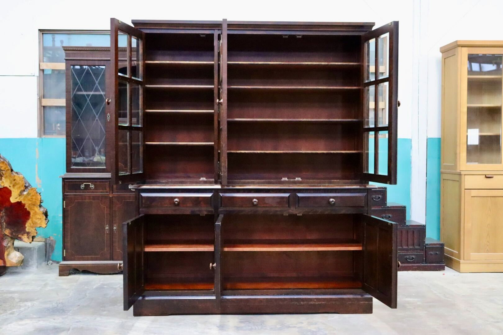 GMIS311○北海道民芸家具 食器棚 水屋棚 キャビネット 飾り棚 樺材 民藝 和モダン 古民家 アンティーク レトロ 飛騨産業