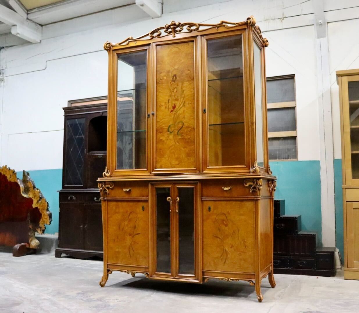 決まりました☆ロココ☆アンティーク家具☆象嵌細工☆飾り棚