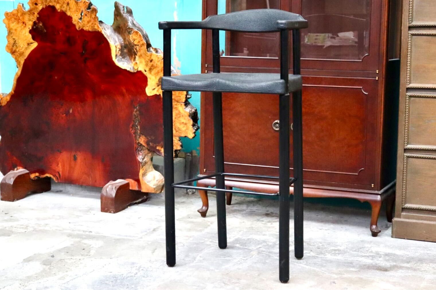 GMIS471E○レオナルド アームチェア カウンターチェア ブラック デザイナーズ 椅子 INTER-DECOR取扱い 検）Cassina Strassle Collection