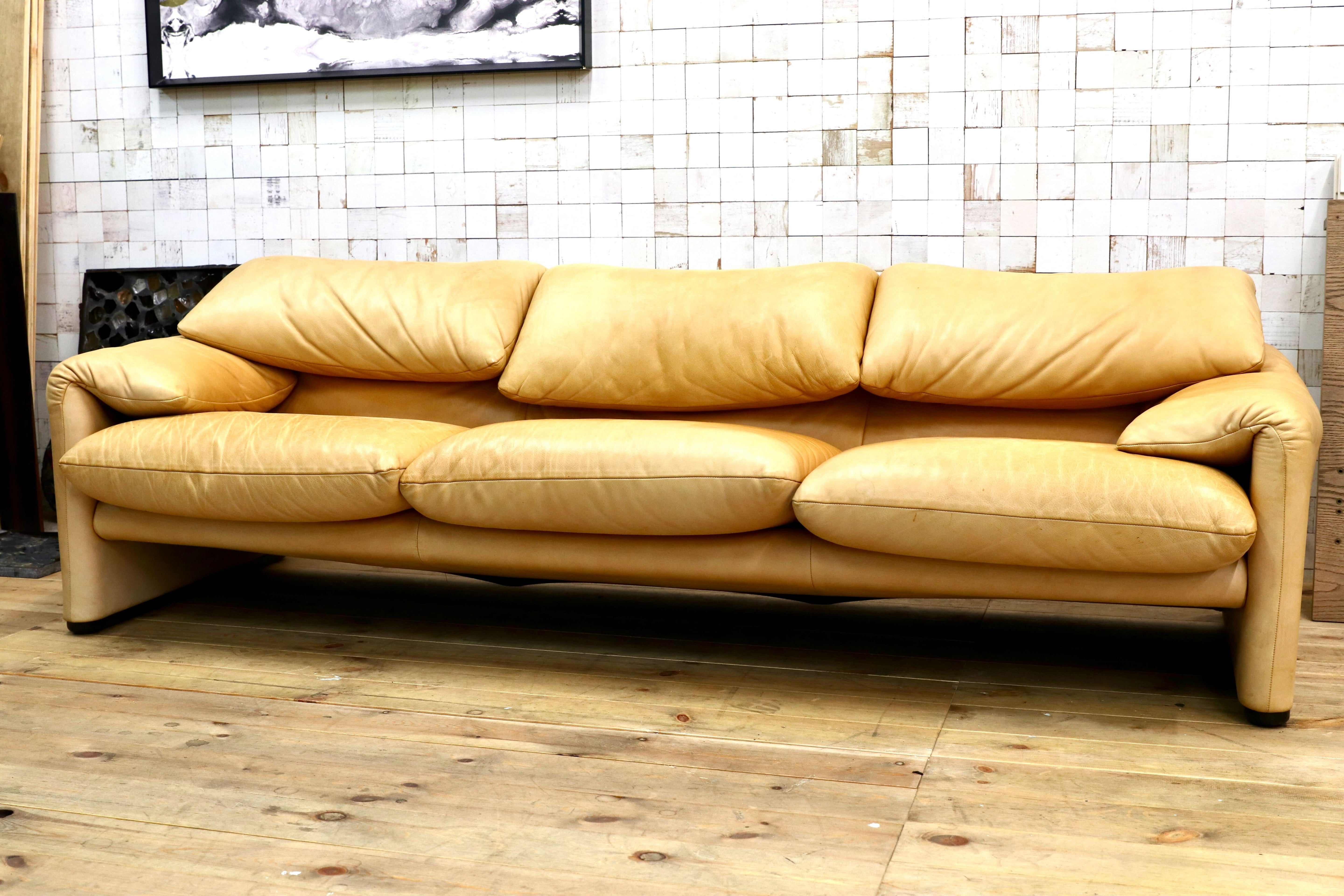 GMIO231○Cassina / カッシーナ MARALUNGA マラルンガ 675 3人掛けソファ ヴィコ・マジストレッティ イタリアモダン 最高峰 定価約342万