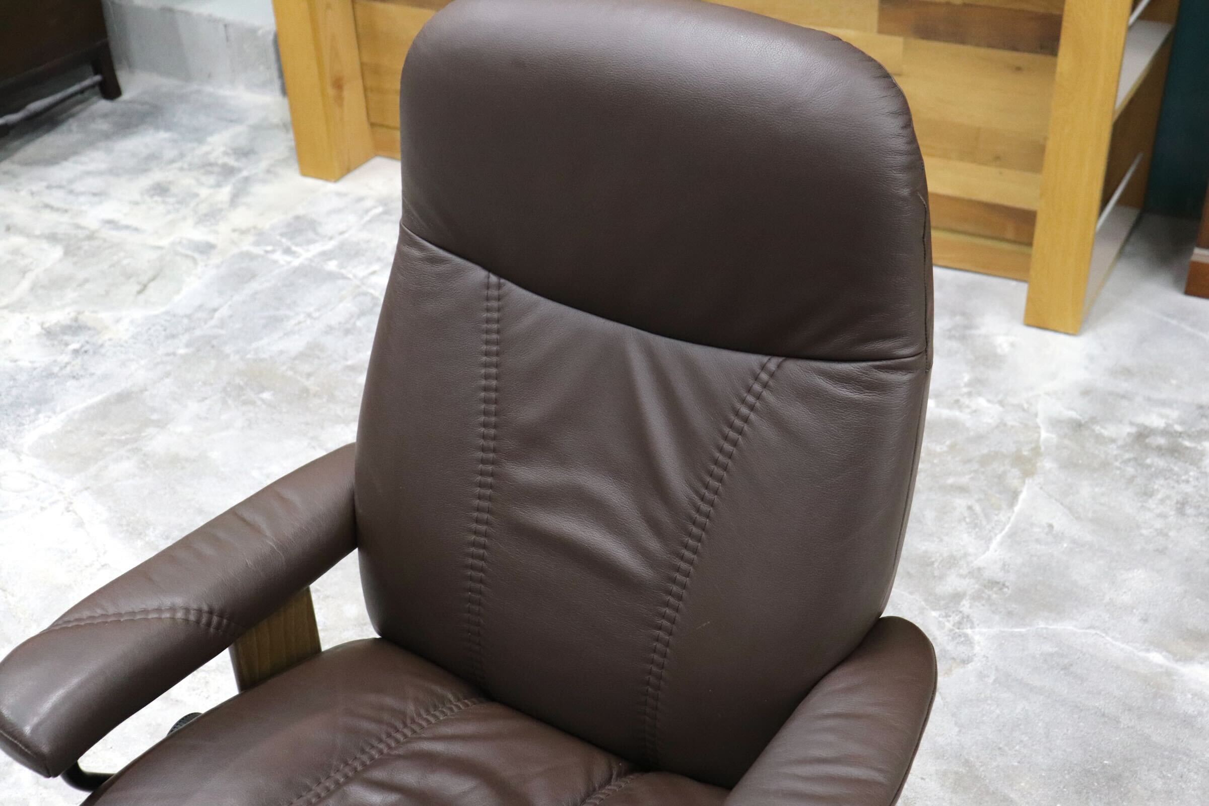 GMHK283○EKORNES / エコーネス コンサル リクライニングチェア パーソナルチェア 北欧 ノルウェー 本革 ブラウン Mサイズ 美品