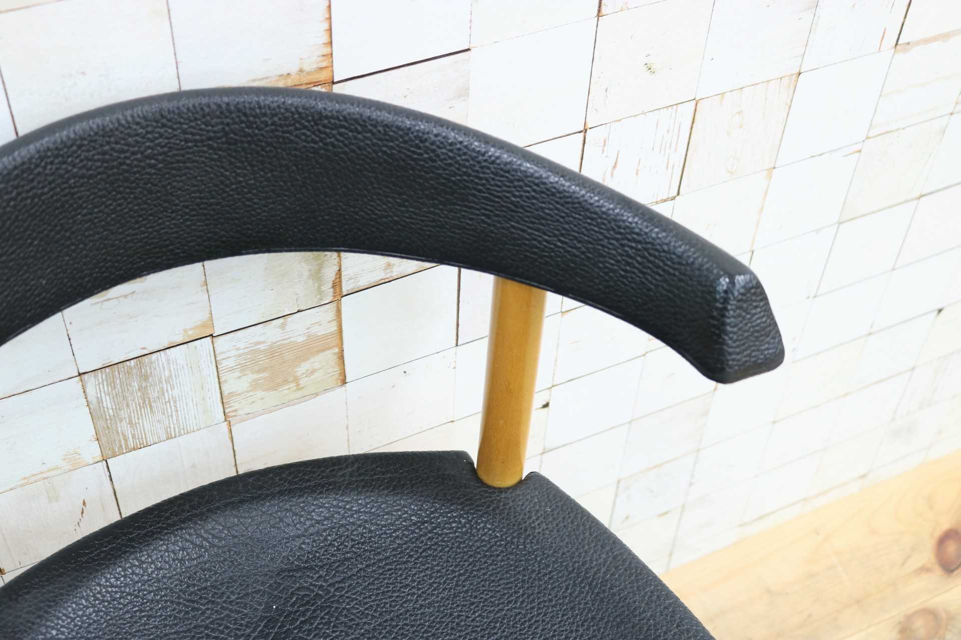 GMIN7N〇Cassina / カッシーナ レオナルドチェア ダイニングチェア Strassle collection社 スイス 椅子 ブラック 北欧スタイル モダン