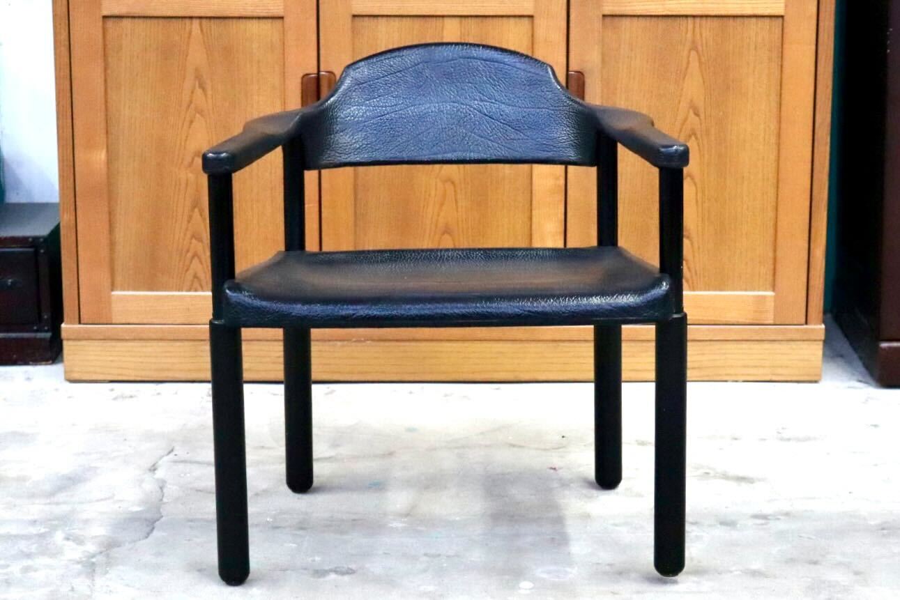 GMIS471L○レオナルド アームチェア ブラック スイス デザイナーズ家具 チェア 椅子 INTER-DECOR取扱い 検）Cassina Strassle Collection