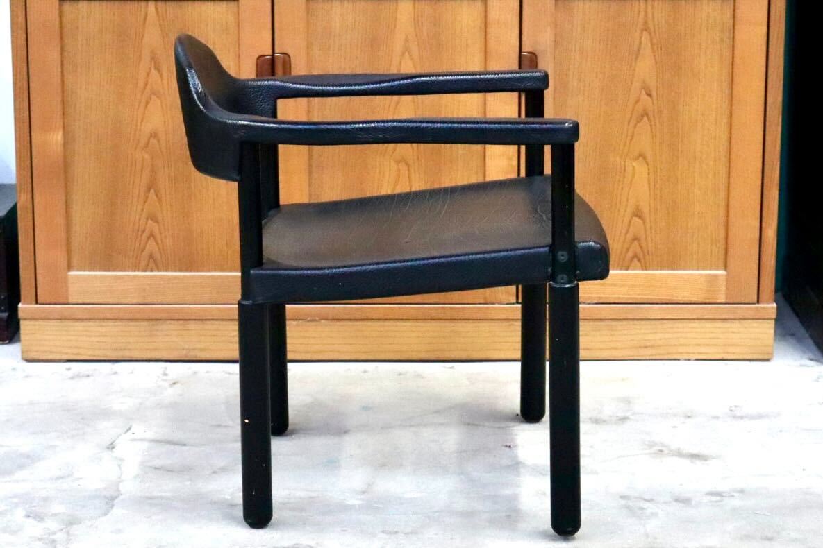 GMIS471L○レオナルド アームチェア ブラック スイス デザイナーズ家具 チェア 椅子 INTER-DECOR取扱い 検）Cassina Strassle Collection