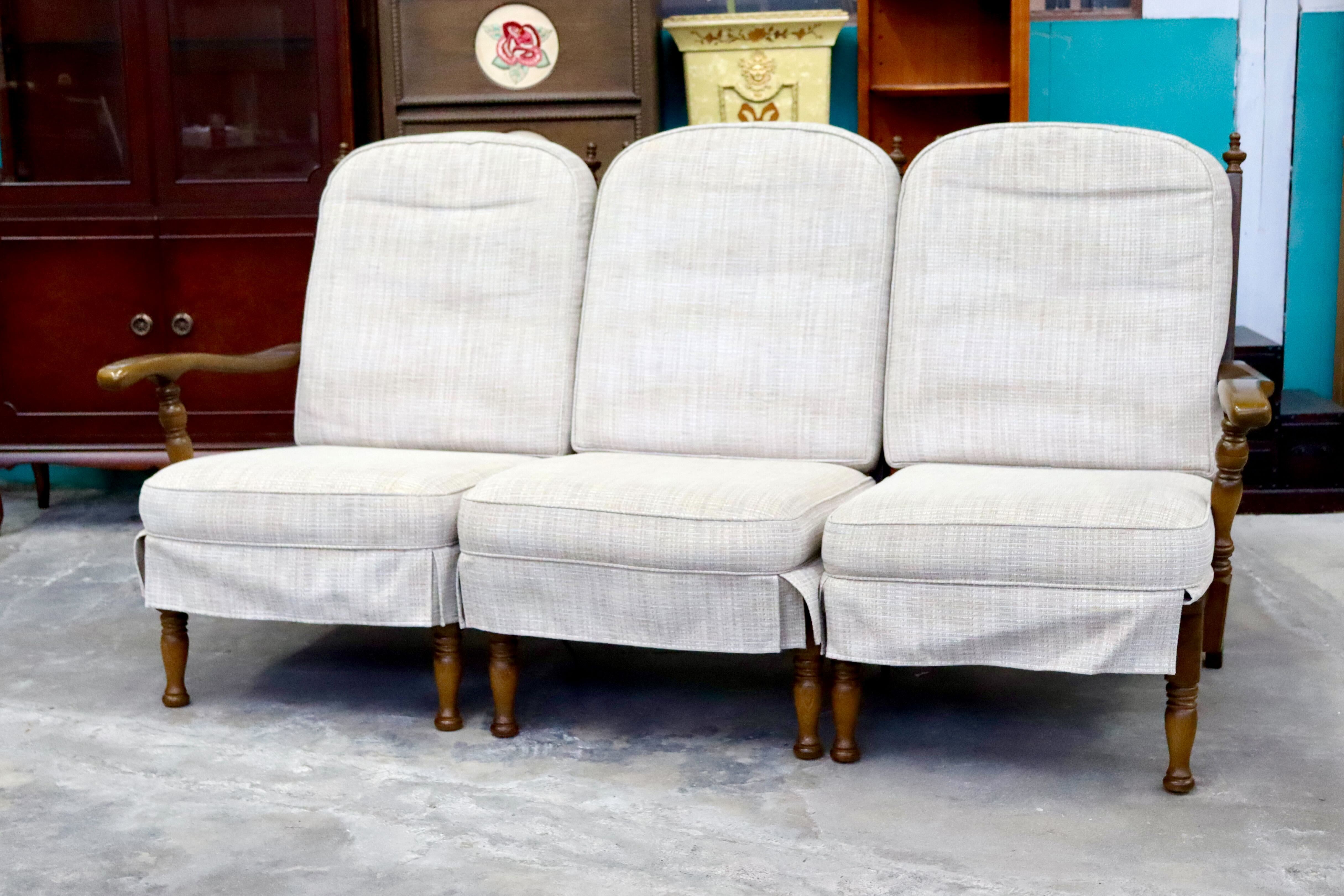 GMIH316B○飛騨産業 / HIDA キツツキ 穂高 スツール オットマン 椅子