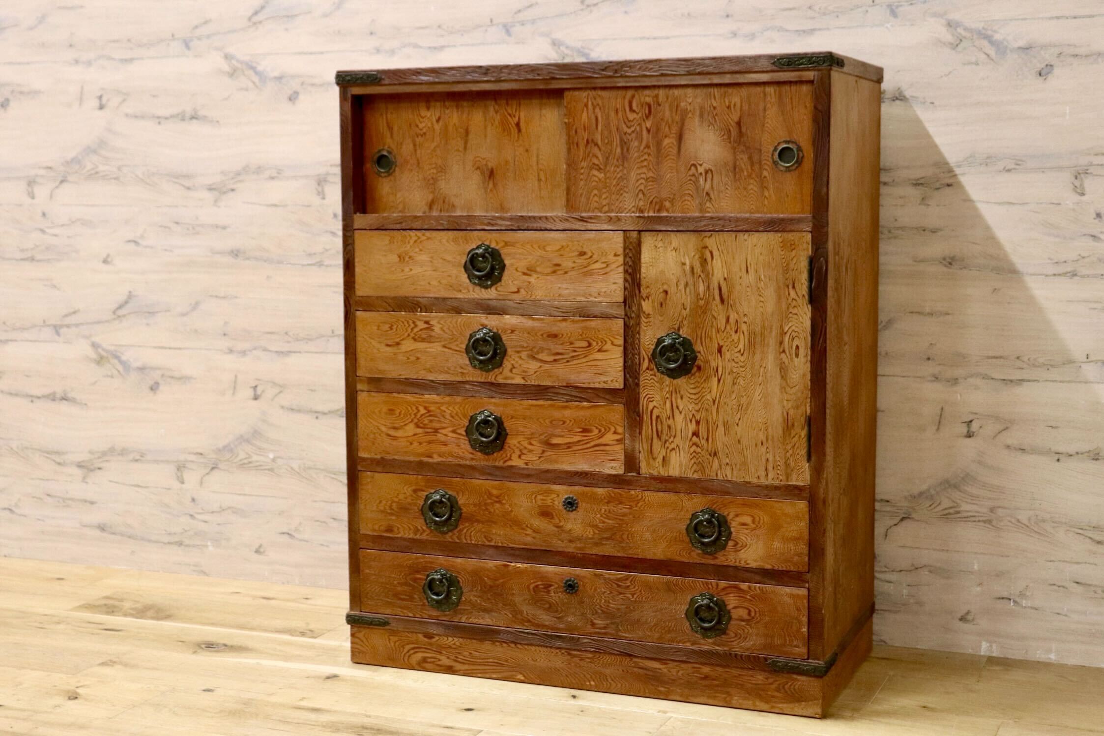 GMIH315○世界遺産屋久杉 和箪笥 茶箪笥 引き出し収納 鍵付き 和家具 伝統工芸 和モダン 和室 座敷 古民家 レトロ アンティーク