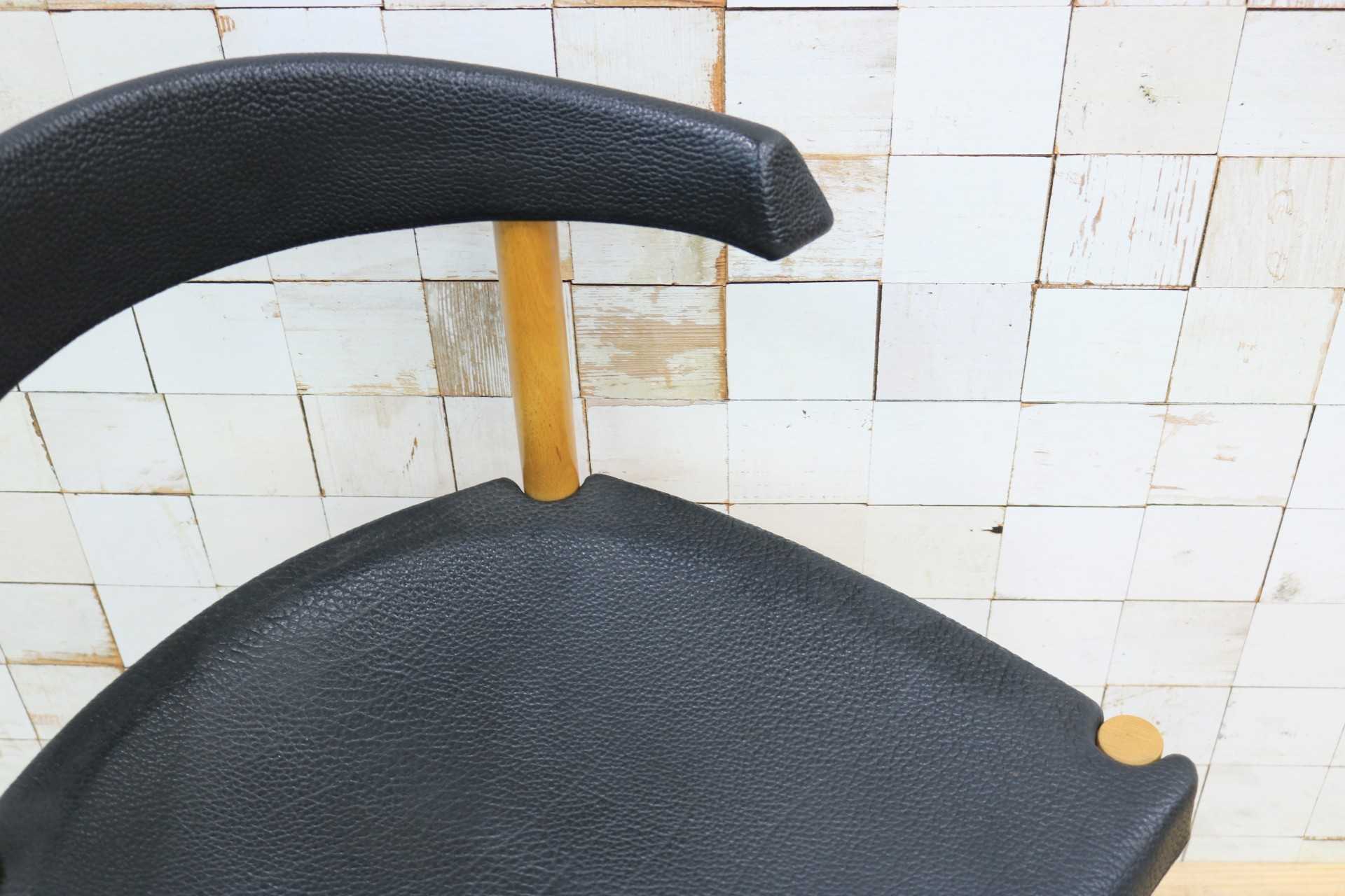 GMIN7R〇Cassina / カッシーナ レオナルドチェア ダイニングチェア Strassle collection社 スイス 椅子 ブラック 北欧スタイル モダン