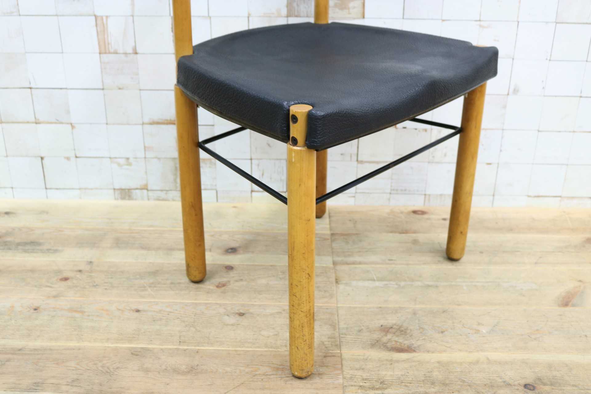 GMIN7R〇Cassina / カッシーナ レオナルドチェア ダイニングチェア Strassle collection社 スイス 椅子 ブラック 北欧スタイル モダン