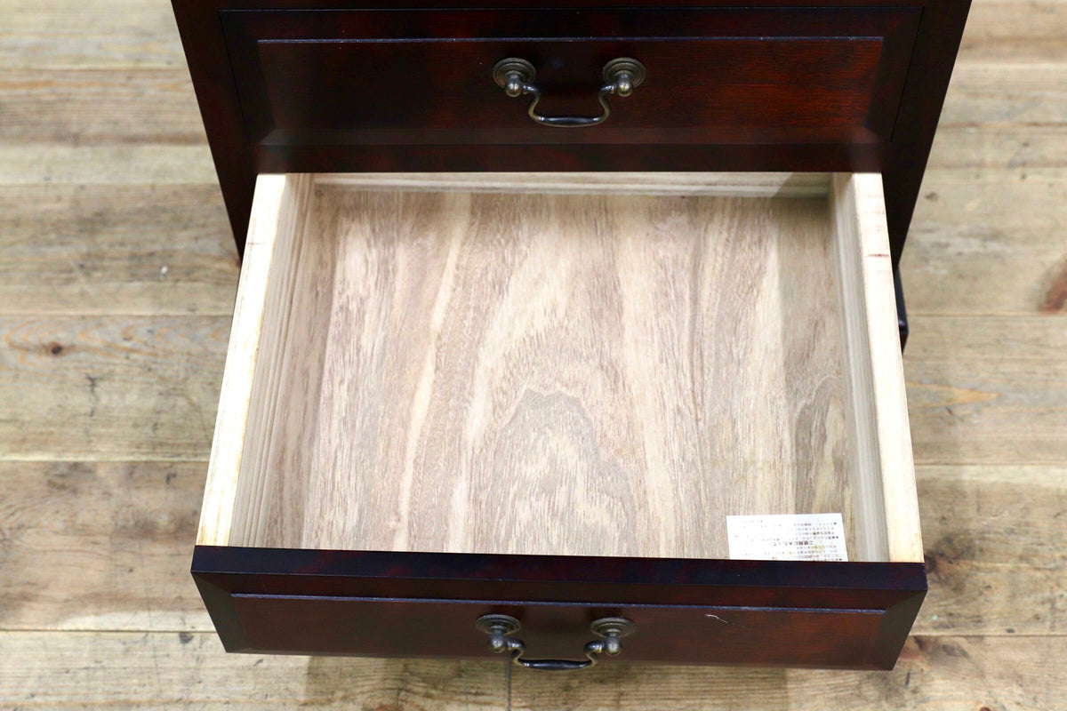 GMJK405○山室家具製作所 北の匠 スリムキャビネット 飾り棚 キュリオケース カバ材 照明付 3段引出し 旭川家具 国産家具 民芸家具