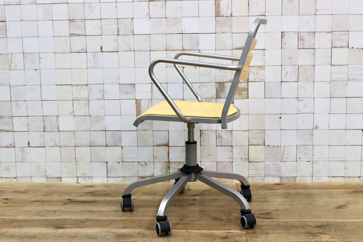 GMJK409○Calligaris/カリガリス デスクチェア オフィスチェア アームチェア レザー イエロー メタルフレーム 昇降式 イタリア製