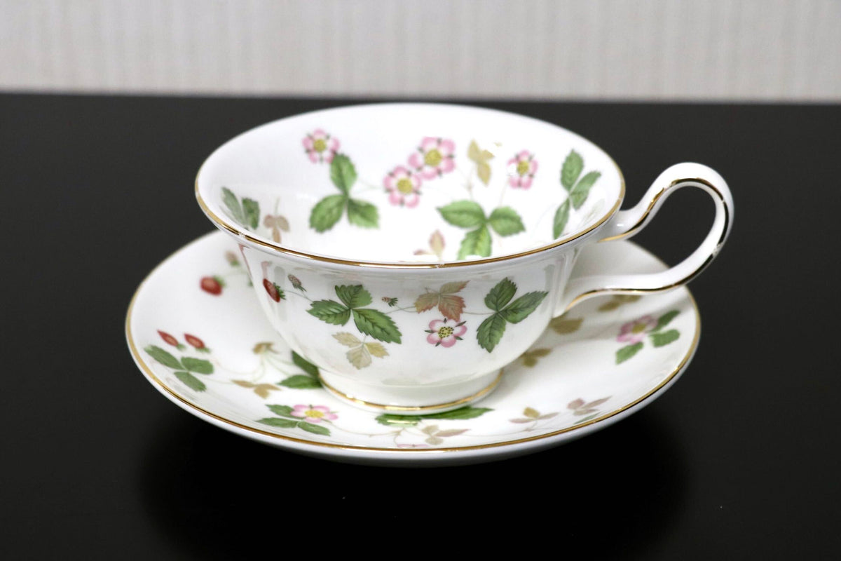 GMJH332AK◯WEDGWOOD / ウェッジウッド WILD STRAWBERRY ワイルドストロベリー カップ&ソーサー マグカップ デザートプレート 西洋