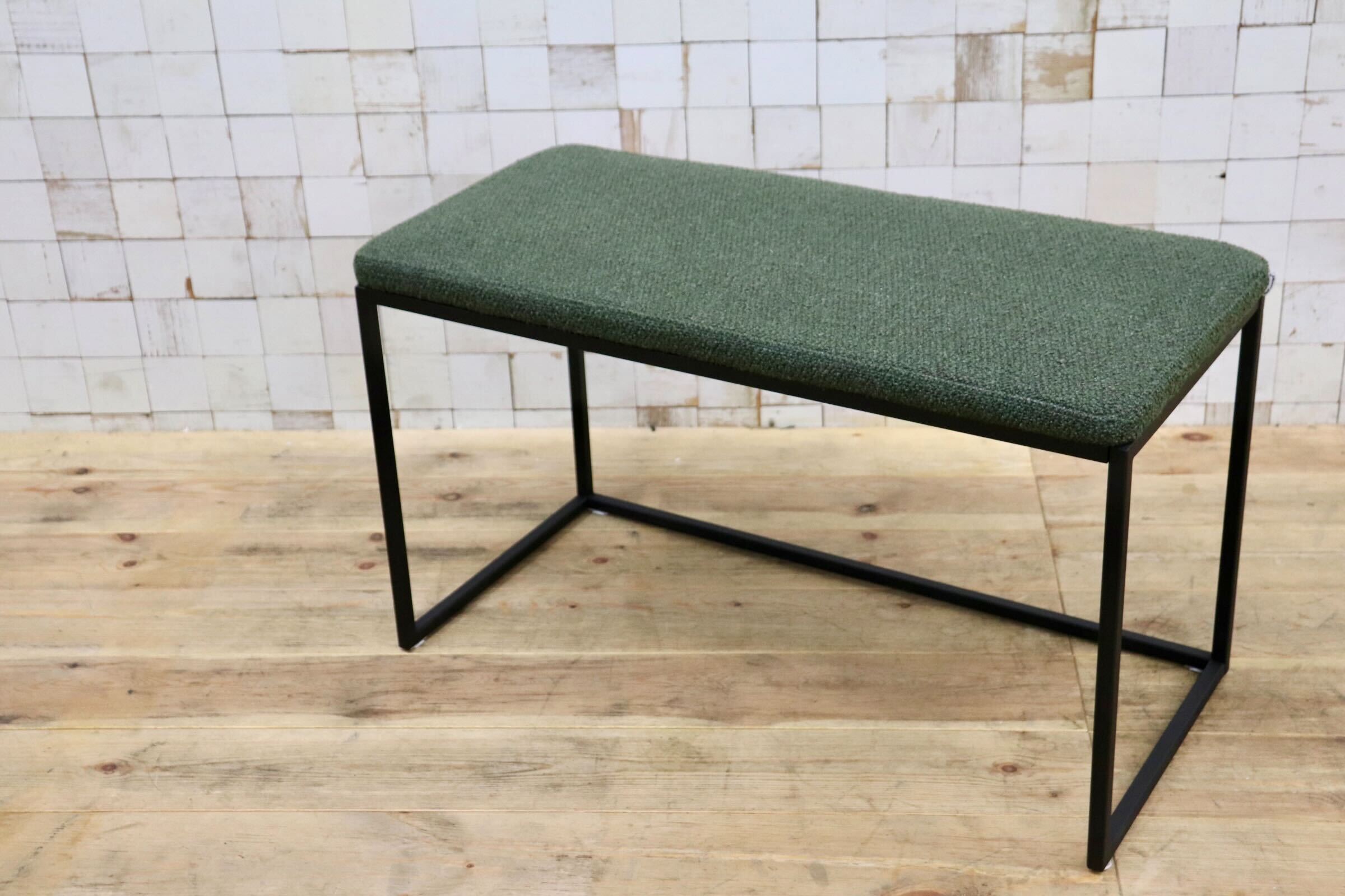 GMIK887B〇BoConcept / ボーコンセプト ベンチ ダイニングチェア 椅子 スチール ファブリック 北欧 デンマーク グリーン 展示品