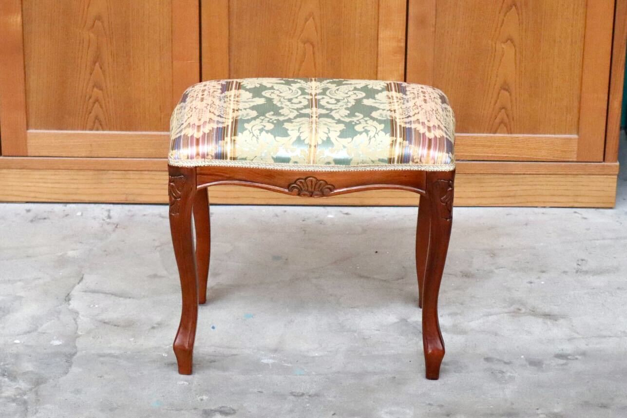 GMIH394A○スツール チェア 椅子 足置き フットスツール オットマン 腰掛け 猫脚 木製 ファブリック イタリア製 クラシック ロココ