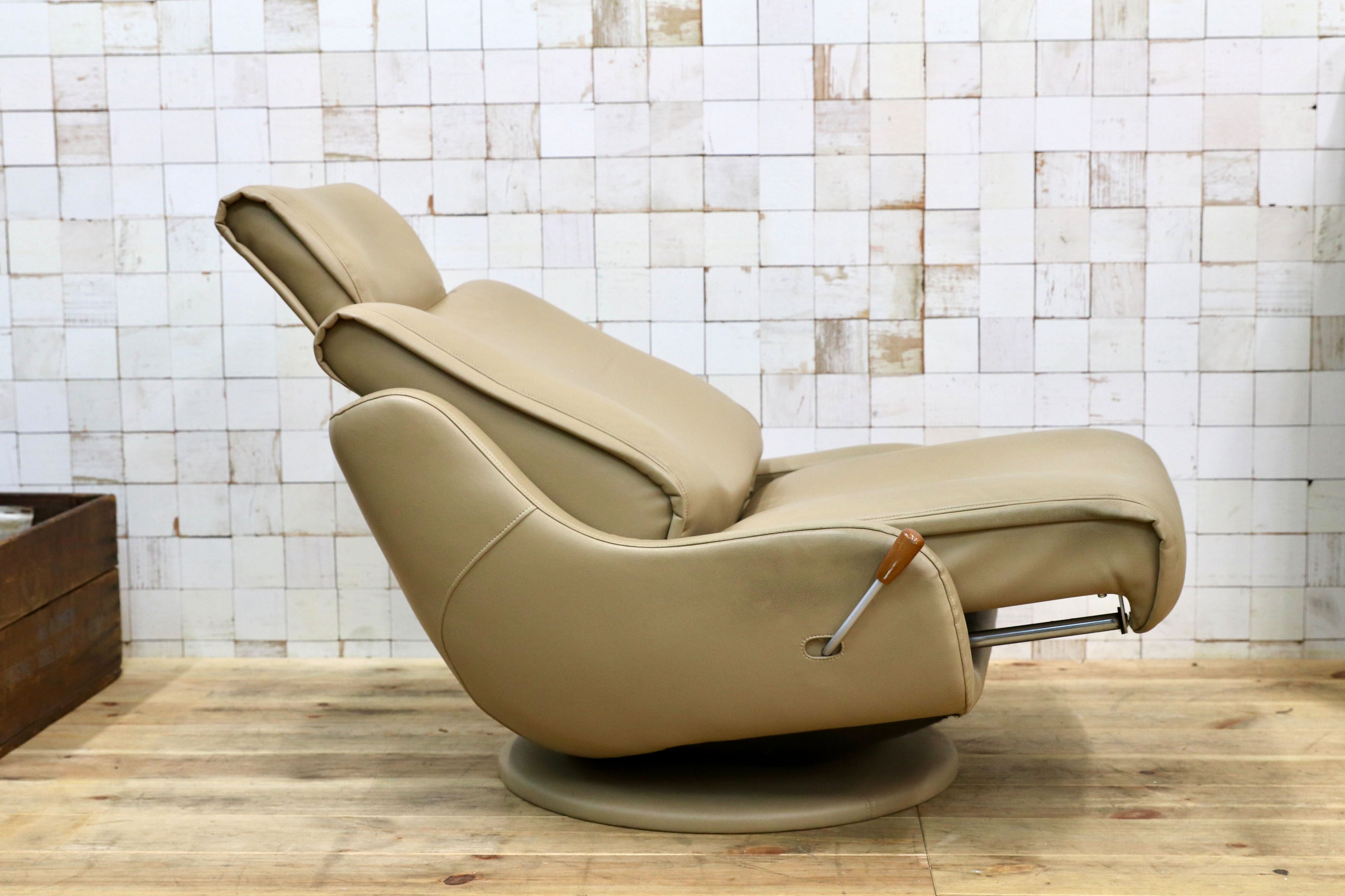 GMEH2M○karimoku / カリモク リクライニングチェア パーソナルチェア 1人掛け シングルソファ 回転椅子 ソフトレザー 合皮