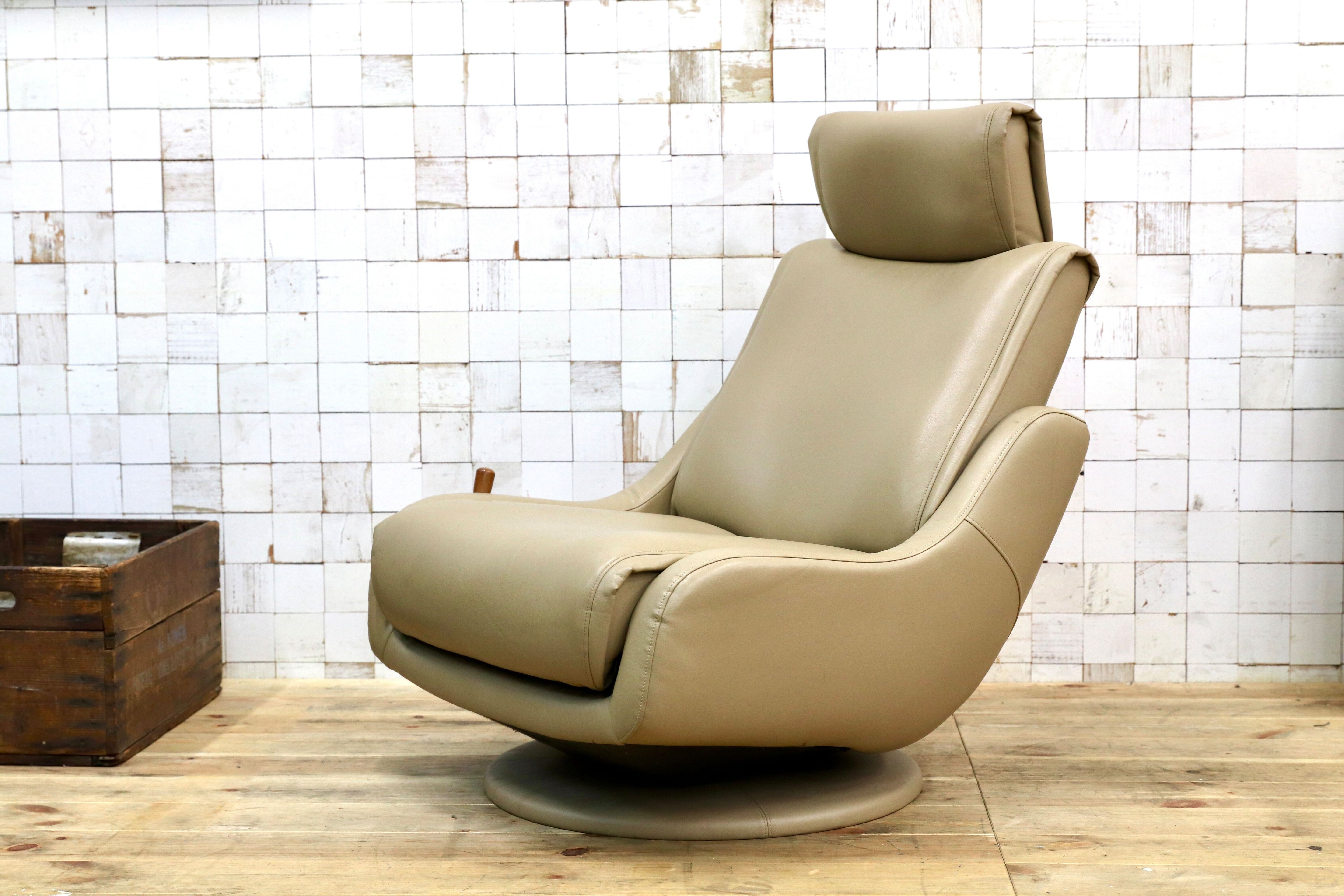 GMEH2O○karimoku / カリモク リクライニングチェア パーソナルチェア 1人掛け シングルソファ 回転椅子 ソフトレザー 合皮