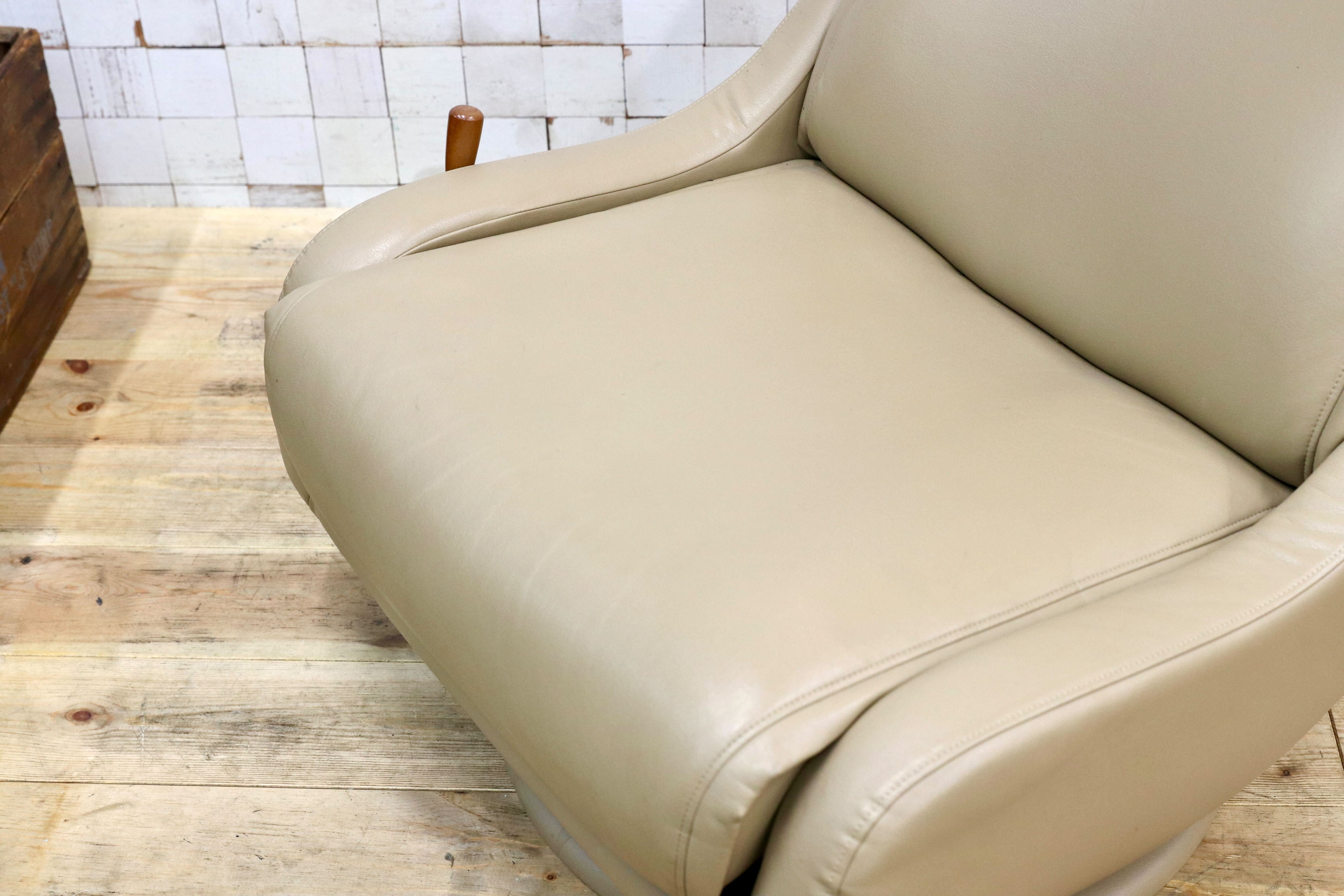 GMEH2O○karimoku / カリモク リクライニングチェア パーソナルチェア 1人掛け シングルソファ 回転椅子 ソフトレザー 合皮