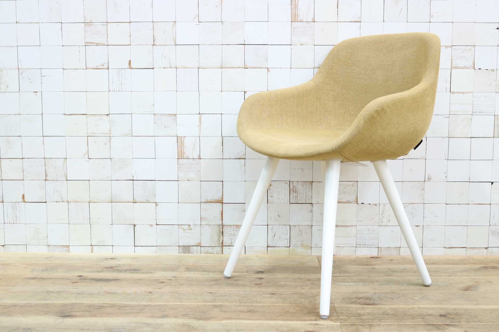 GMIH498C○Calligaris / カリガリス IGLOO イグルー ダイニングチェア チェア 椅子 ファブリック 店舗什器 イタリア 定価約9.8万