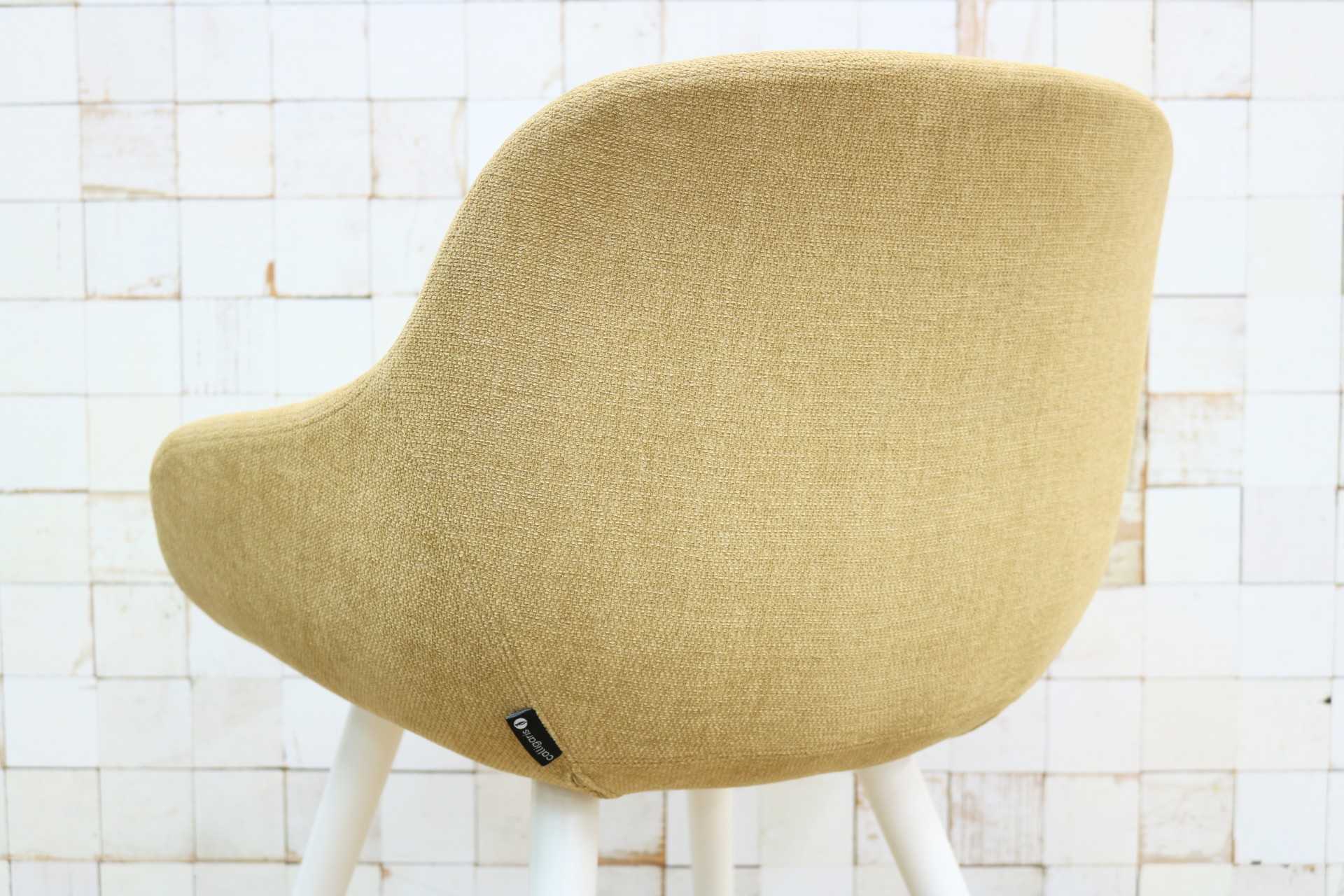 GMIH498C○Calligaris / カリガリス IGLOO イグルー ダイニングチェア チェア 椅子 ファブリック 店舗什器 イタリア 定価約9.8万