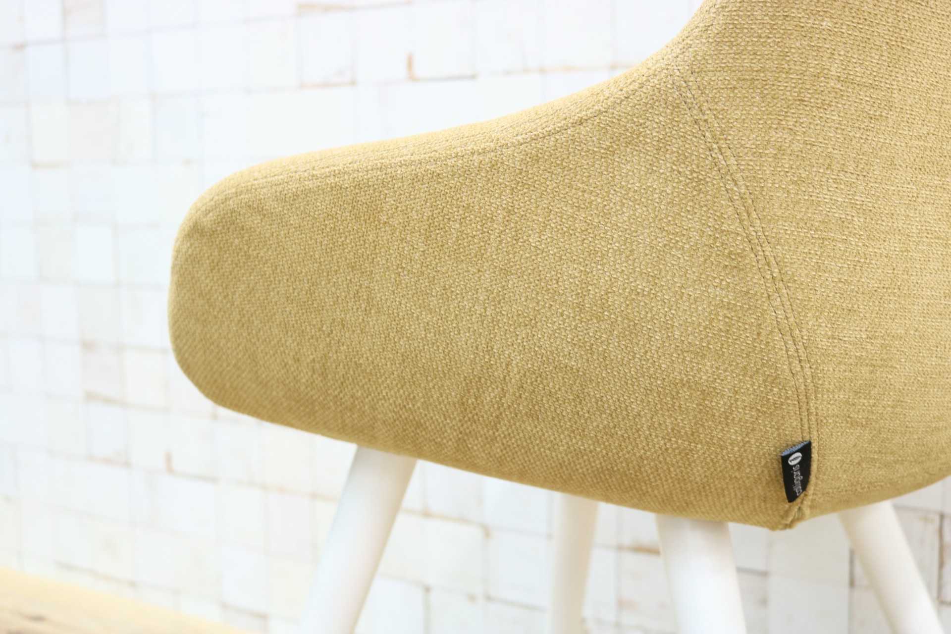 GMIH498C○Calligaris / カリガリス IGLOO イグルー ダイニングチェア チェア 椅子 ファブリック 店舗什器 イタリア 定価約9.8万