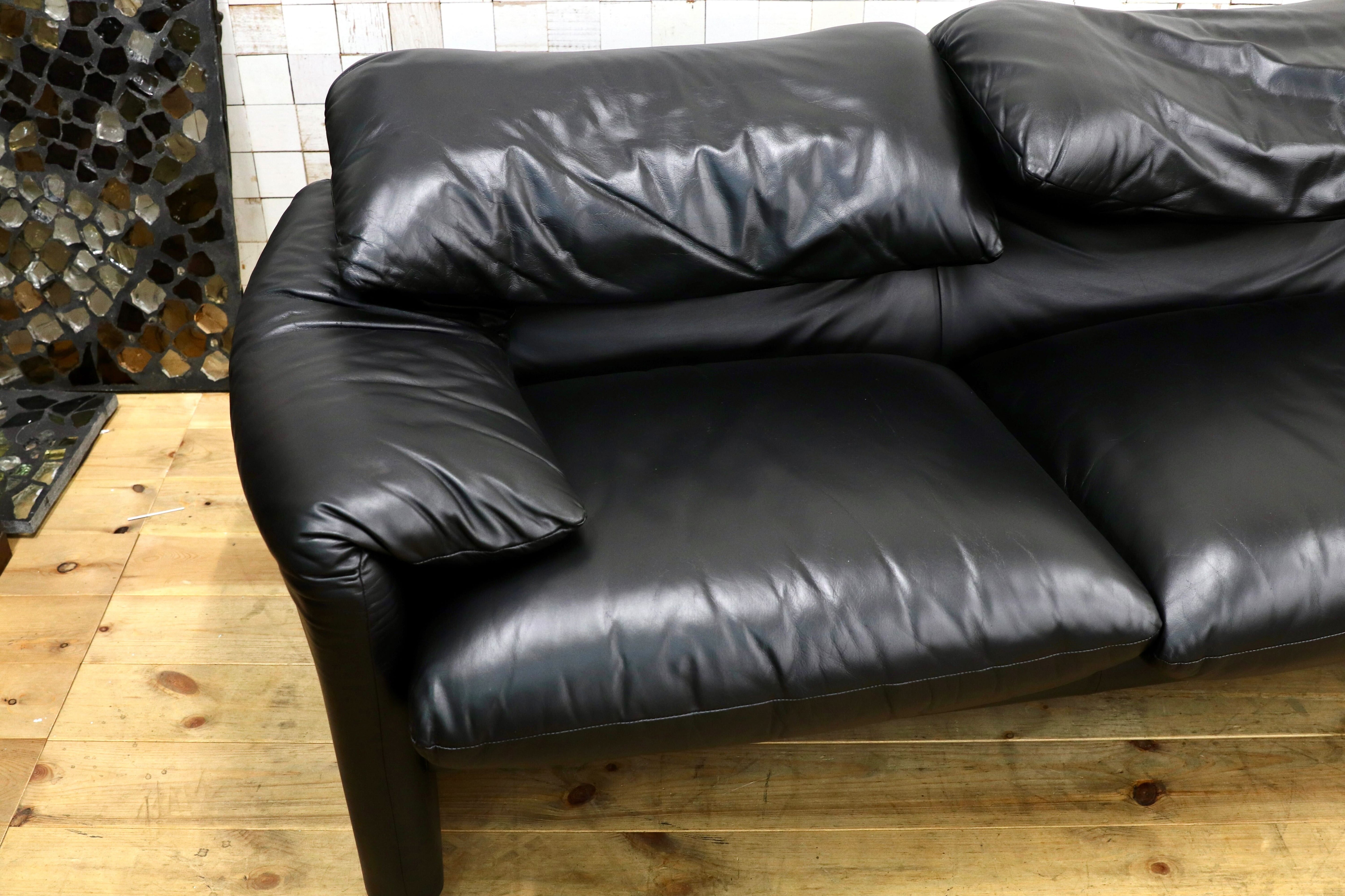 GMIN17○Cassina / カッシーナ 675 MARALUNGA マラルンガ 3人掛けソファ トリプルソファ 本革 ヴィコ・マジストレッティ 名作
