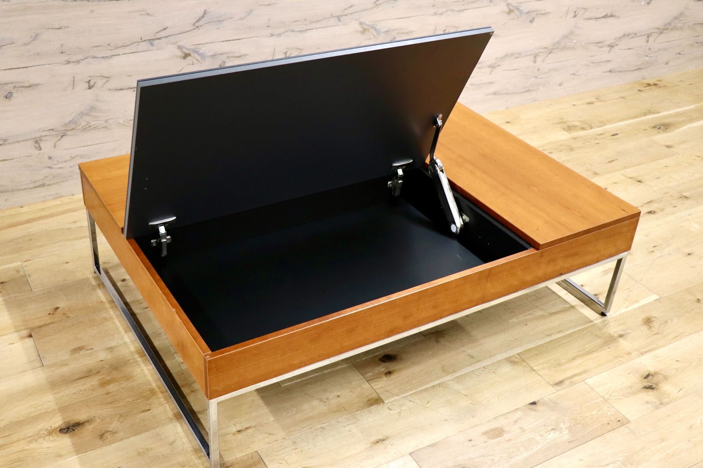 GMIK258○BoConcept / ボーコンセプト Chiva シーバ コーヒーテーブル 収納付 ウォールナット 北欧スタイル デンマーク モダン