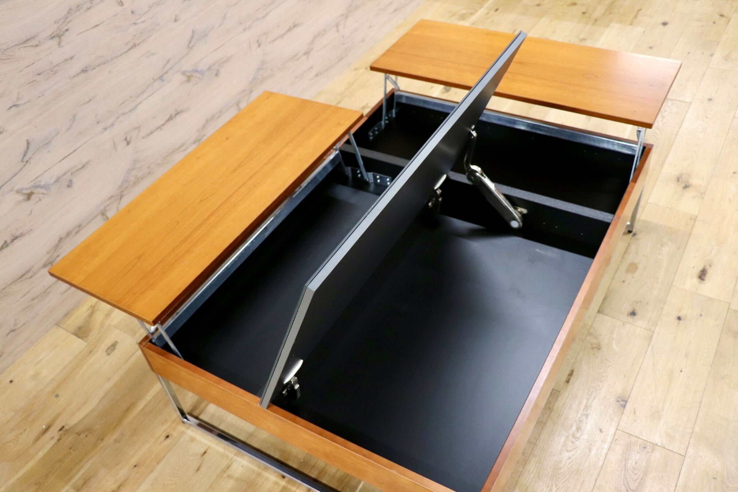 GMIK258○BoConcept / ボーコンセプト Chiva シーバ コーヒーテーブル 収納付 ウォールナット 北欧スタイル デンマーク モダン