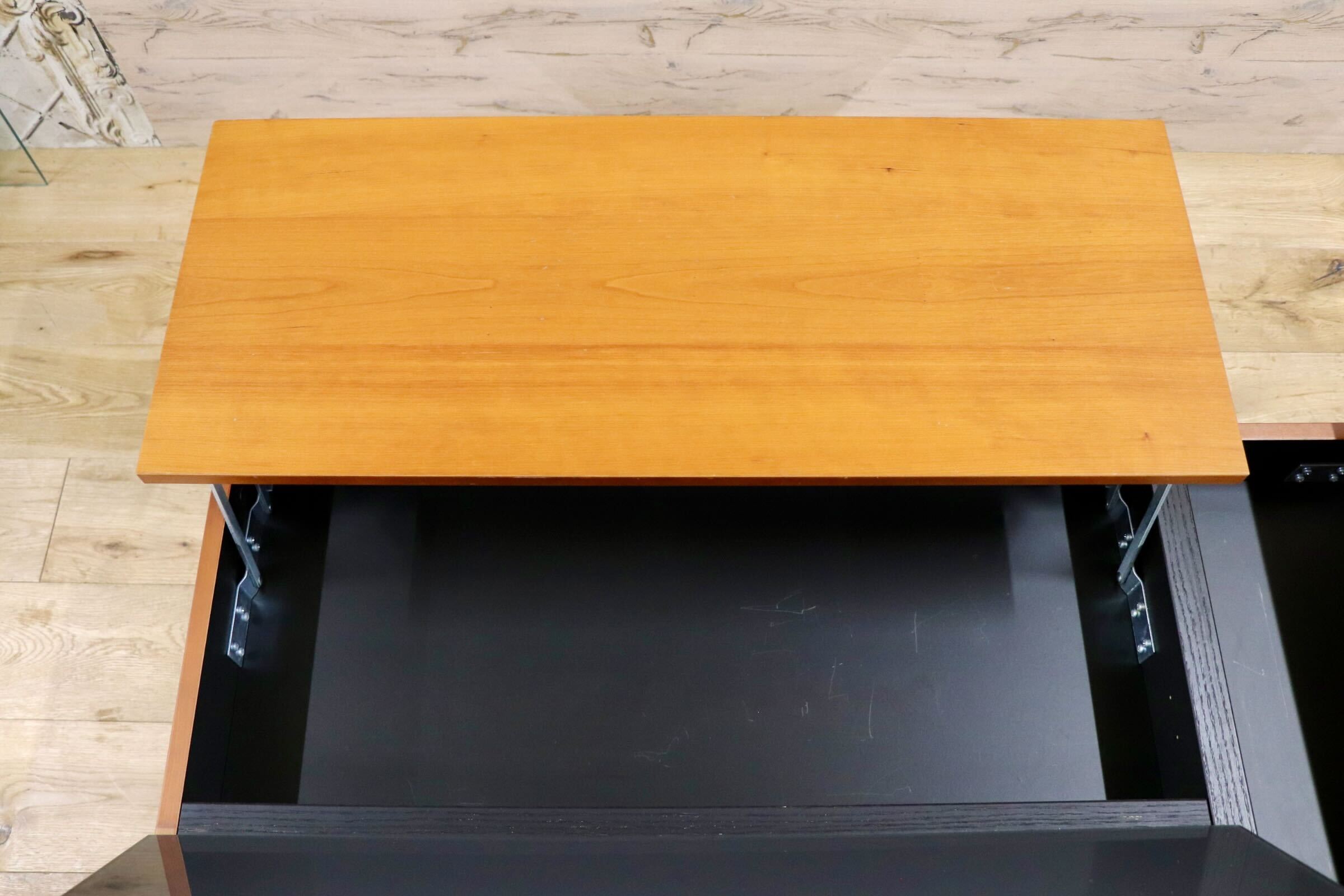 GMIK258○BoConcept / ボーコンセプト Chiva シーバ コーヒーテーブル 収納付 ウォールナット 北欧スタイル デンマーク モダン