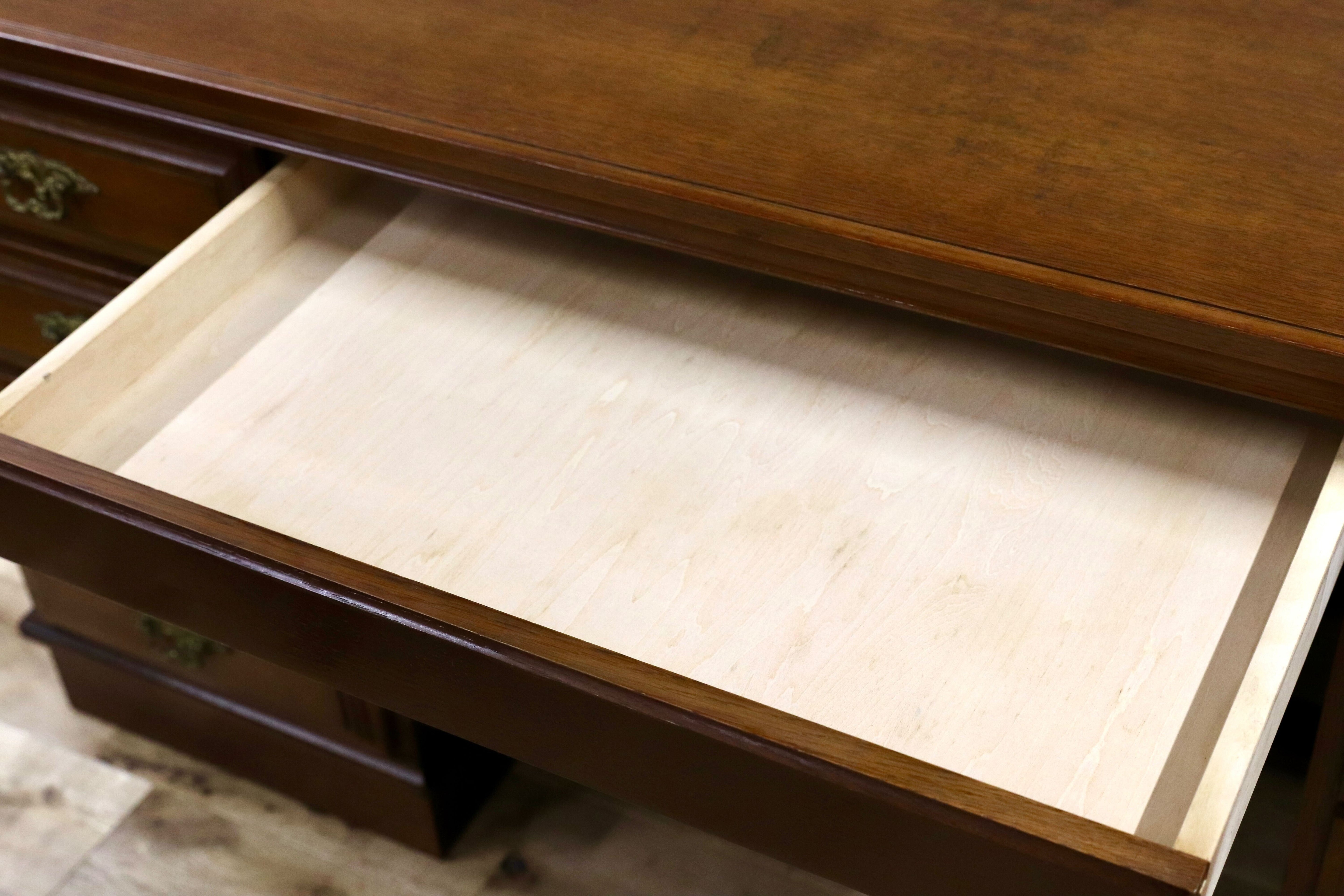 GMIH277B○karimoku / カリモク コロニアル 両袖机 書斎机 勉強机 学習デスク クラシック カントリー ヴィンテージ 国産家具 レトロ