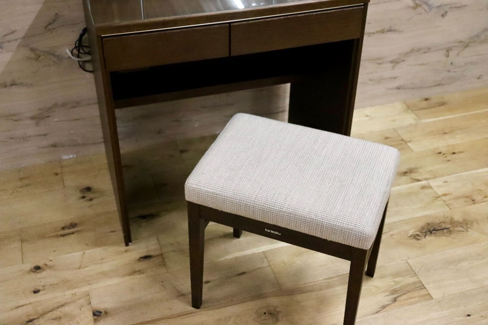 GMIH278○karimoku / カリモク QT2321 ドレッサー 三面鏡 鏡台 化粧台 オーク材 モカブラウン 国産家具 定価約18.8万 美品