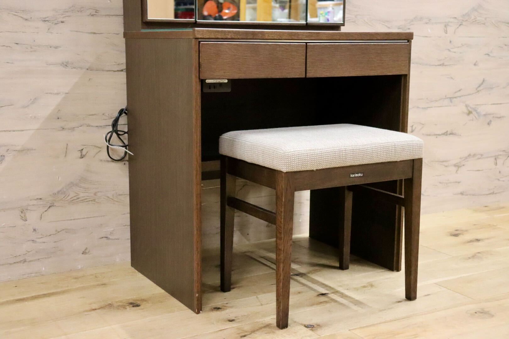 GMIH278○karimoku / カリモク QT2321 ドレッサー 三面鏡 鏡台 化粧台 オーク材 モカブラウン 国産家具 定価約18.8万 美品