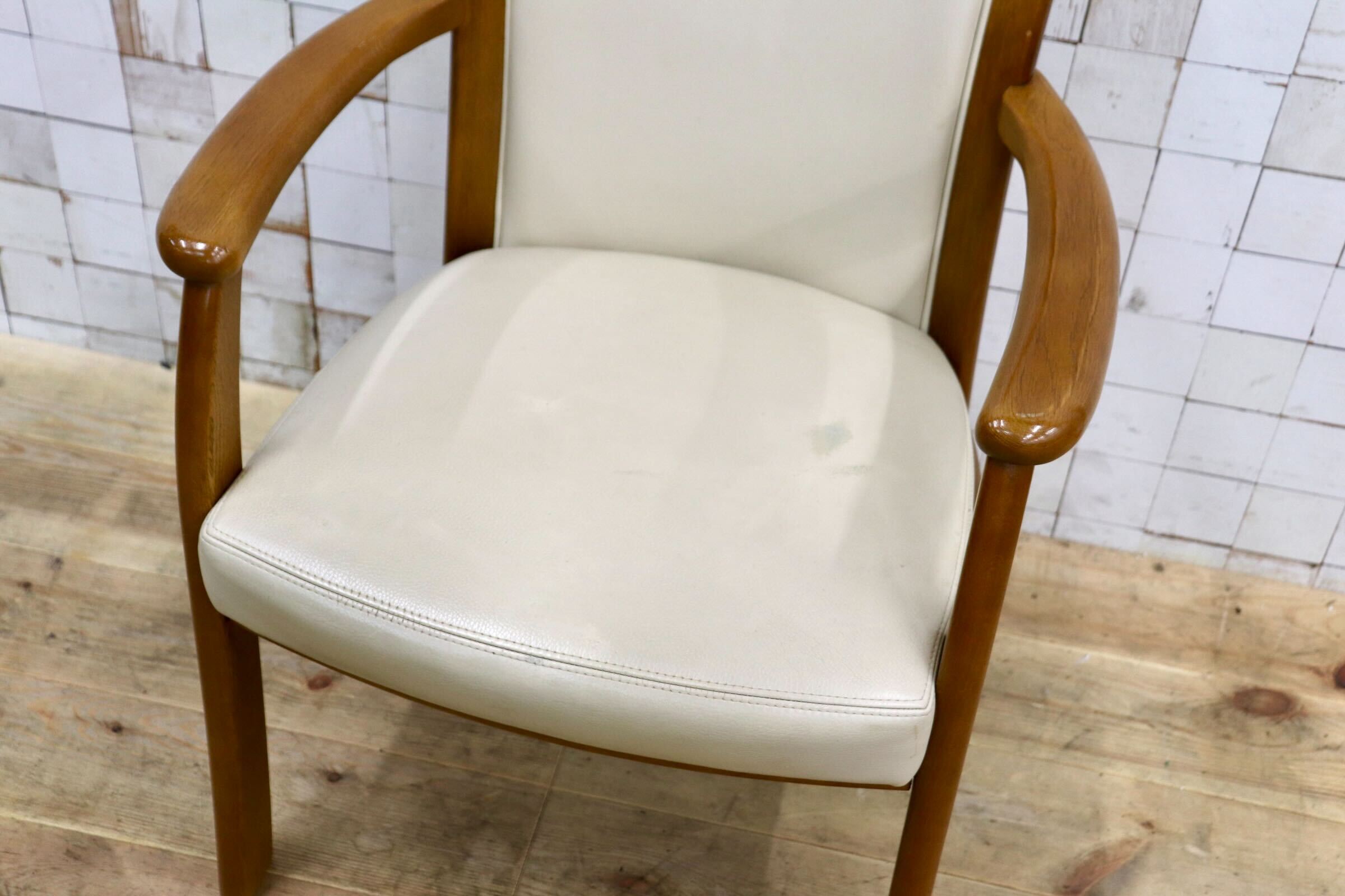 GMIS547E〇浜本工芸 / HAMAMOTO 椅子 ダイニングチェア アームチェア 本革 アイボリー オーク 定価約6.9万