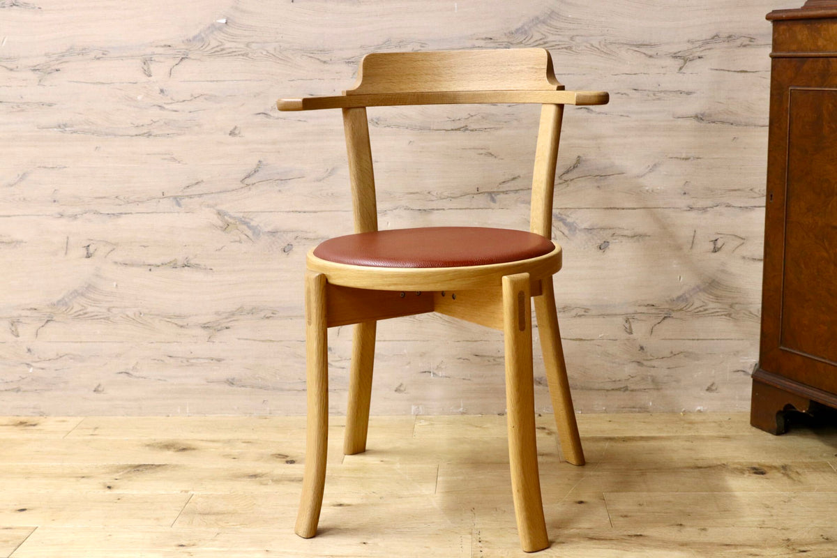 GMJS283○CONDE HOUSE / カンディハウス ルントオム ダイニングチェア 椅子 スチウレ・エング オーク材 本革 国産家具 定価約9万