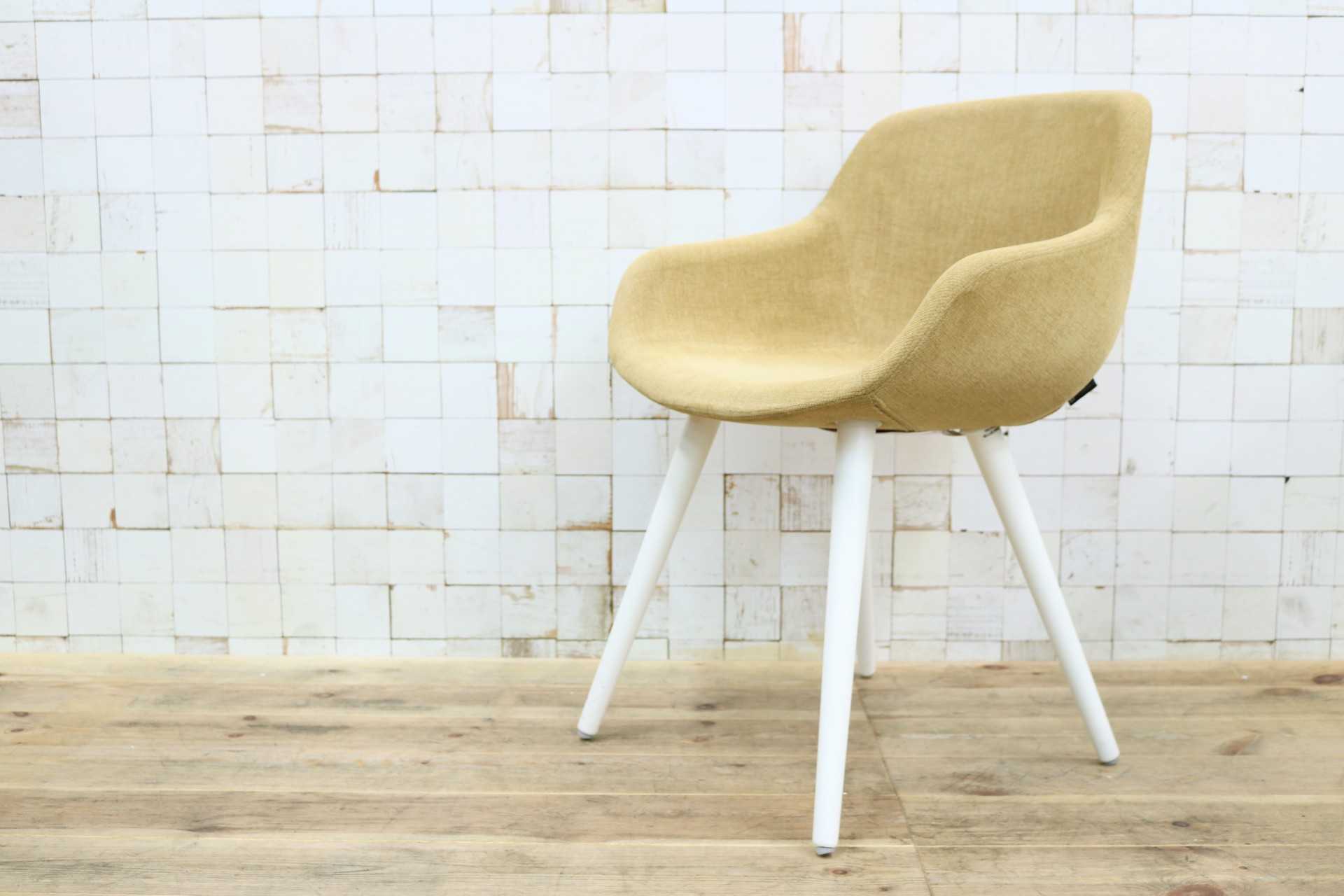 GMIH498D○Calligaris / カリガリス IGLOO イグルー ダイニングチェア チェア 椅子 ファブリック 店舗什器 イタリア 定価約9.8万