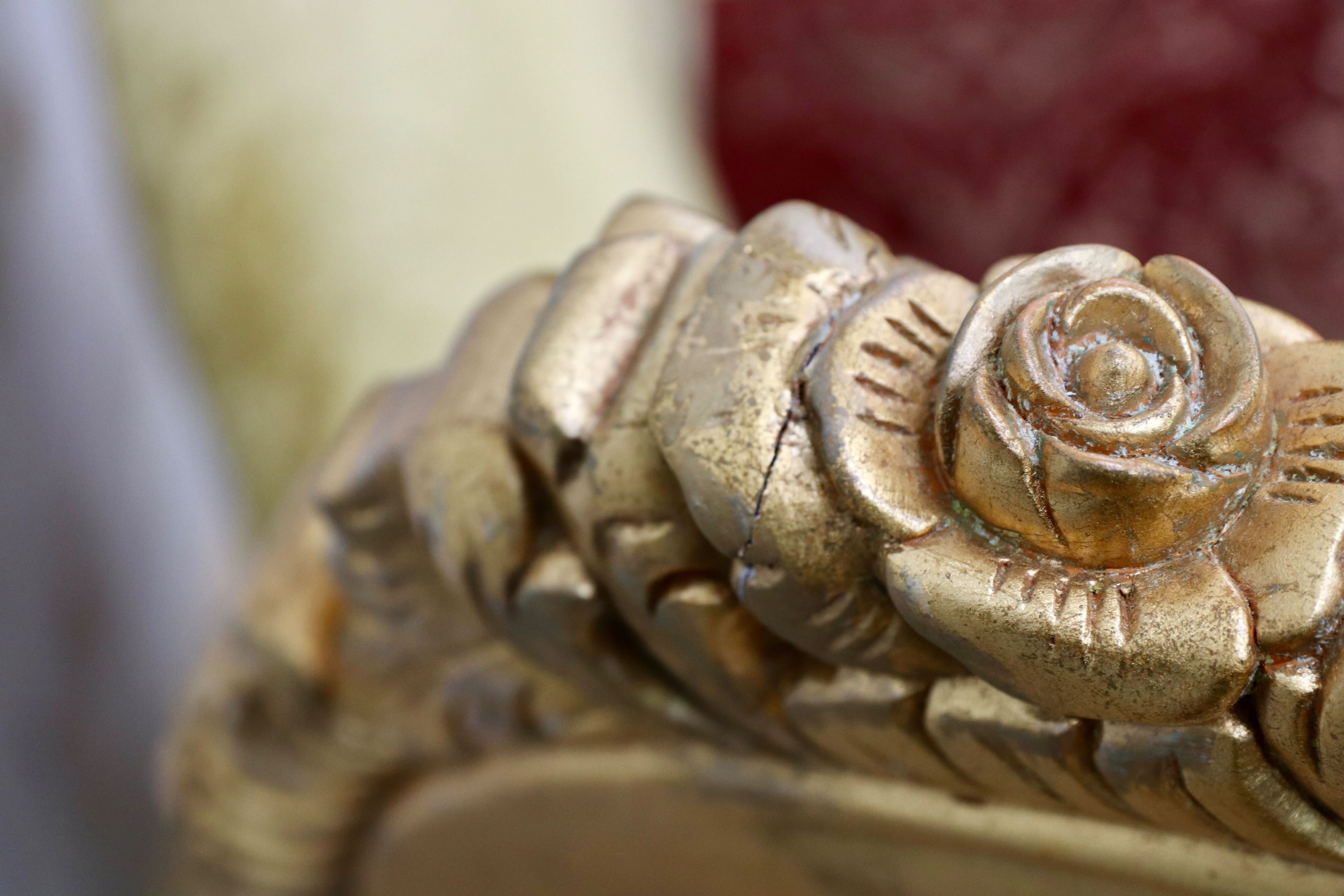 GMIS310A○18世紀 イギリス クラシックスタイル シングルソファ ロココ調 スワロフスキー 最高級 ゴールド エレガント 展示品