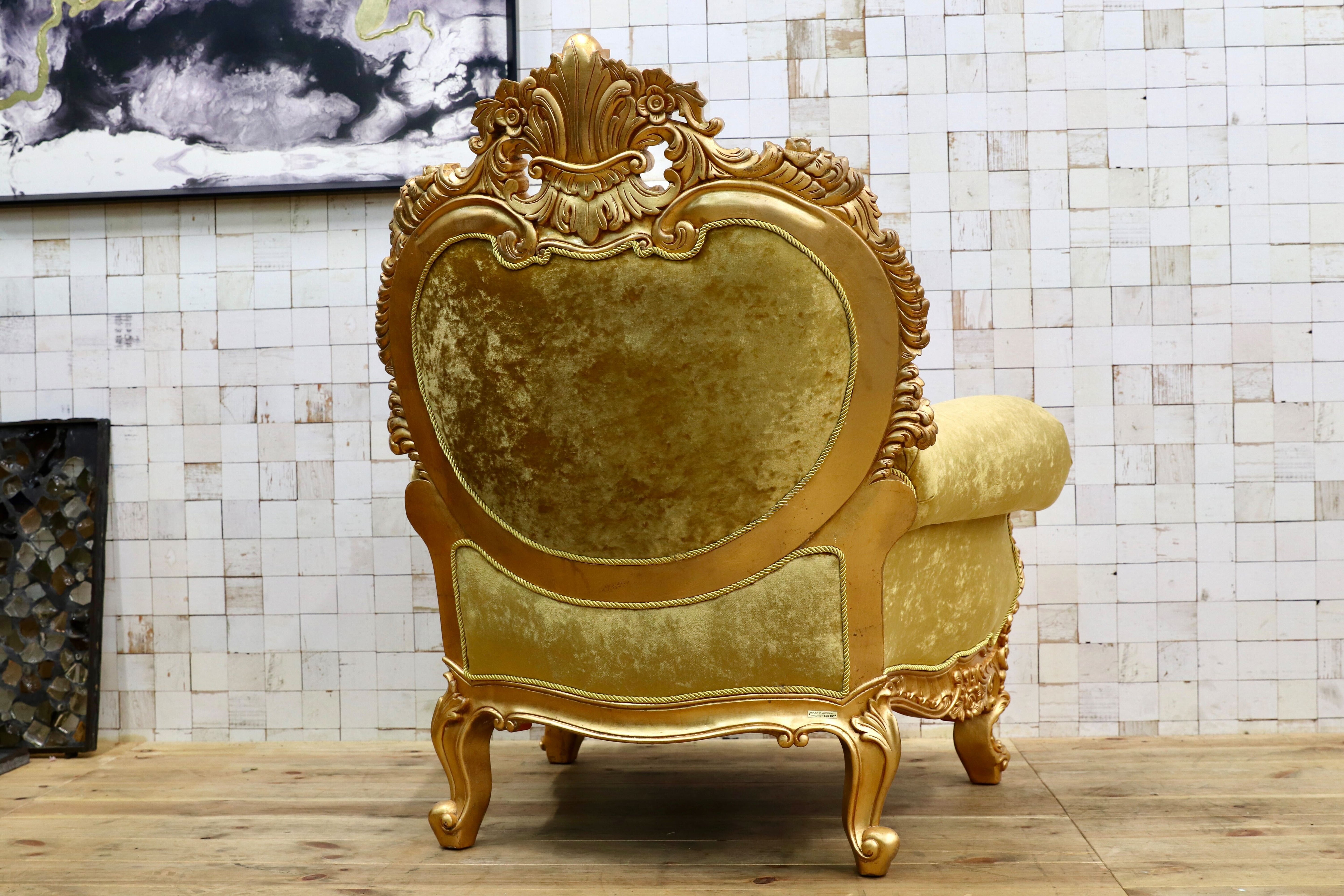 GMIS310A○18世紀 イギリス クラシックスタイル シングルソファ ロココ調 スワロフスキー 最高級 ゴールド エレガント 展示品