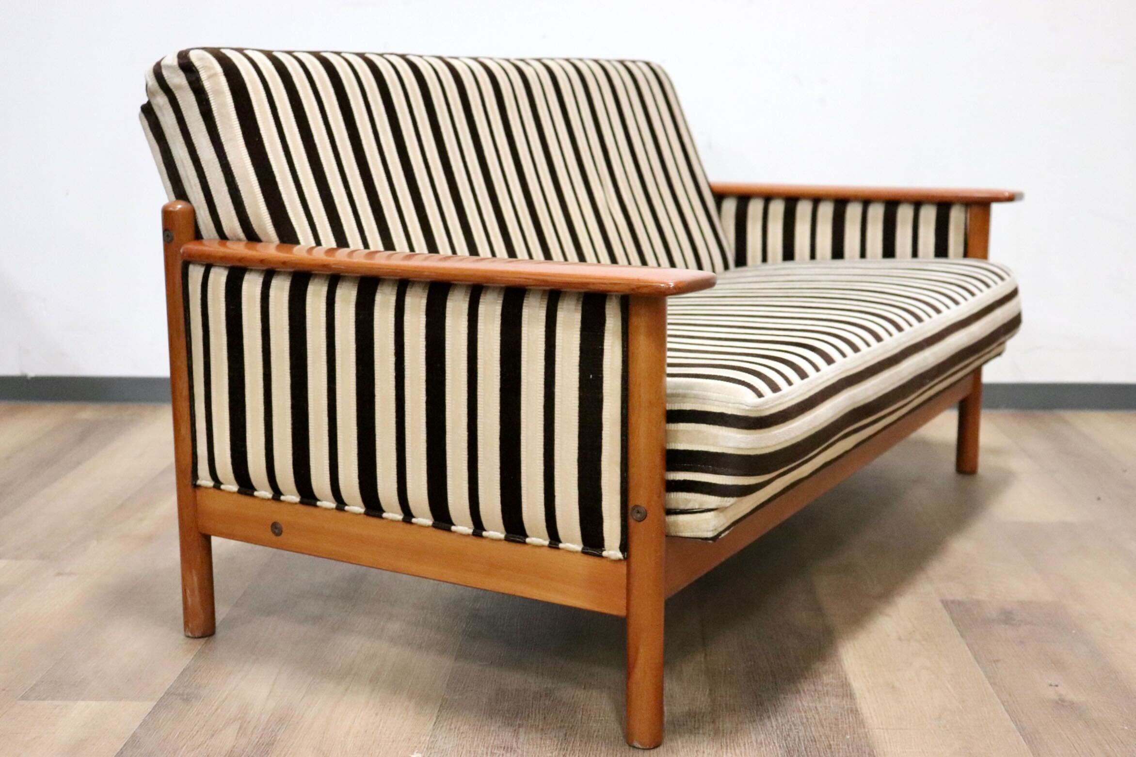 北欧レトロ カントリー家具 木製ベンチ 二人掛けソファー ビンテージヴィンテージ 北欧レトロ カントリー家具 木製ベンチ 二人掛けソファー