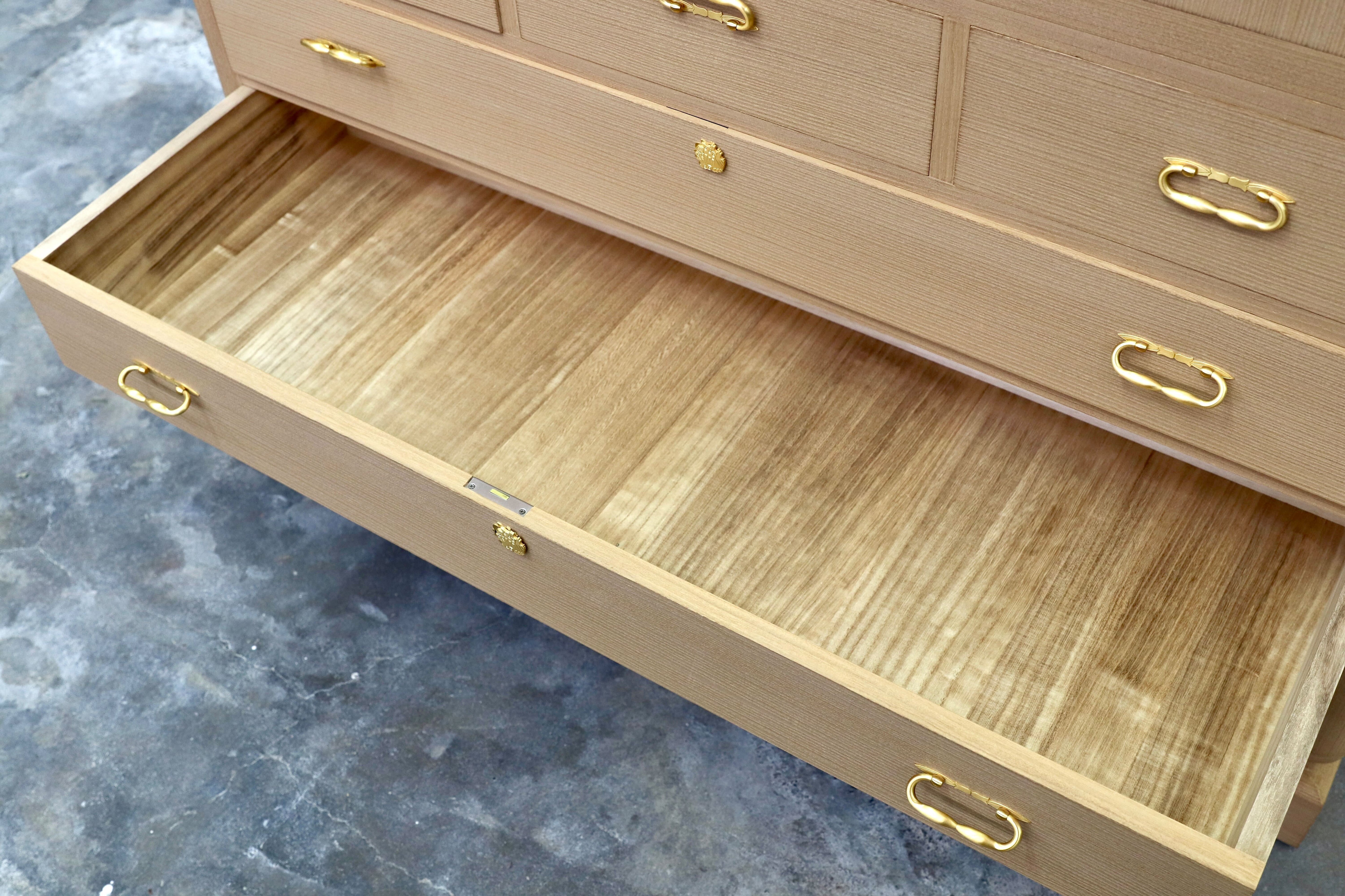 GMIS313○伝統工芸士 岡本国昭 紀州箪笥 和箪笥 着物箪笥 作家物 桐箪笥 和室 衣装箪笥 座敷 最高級 家具