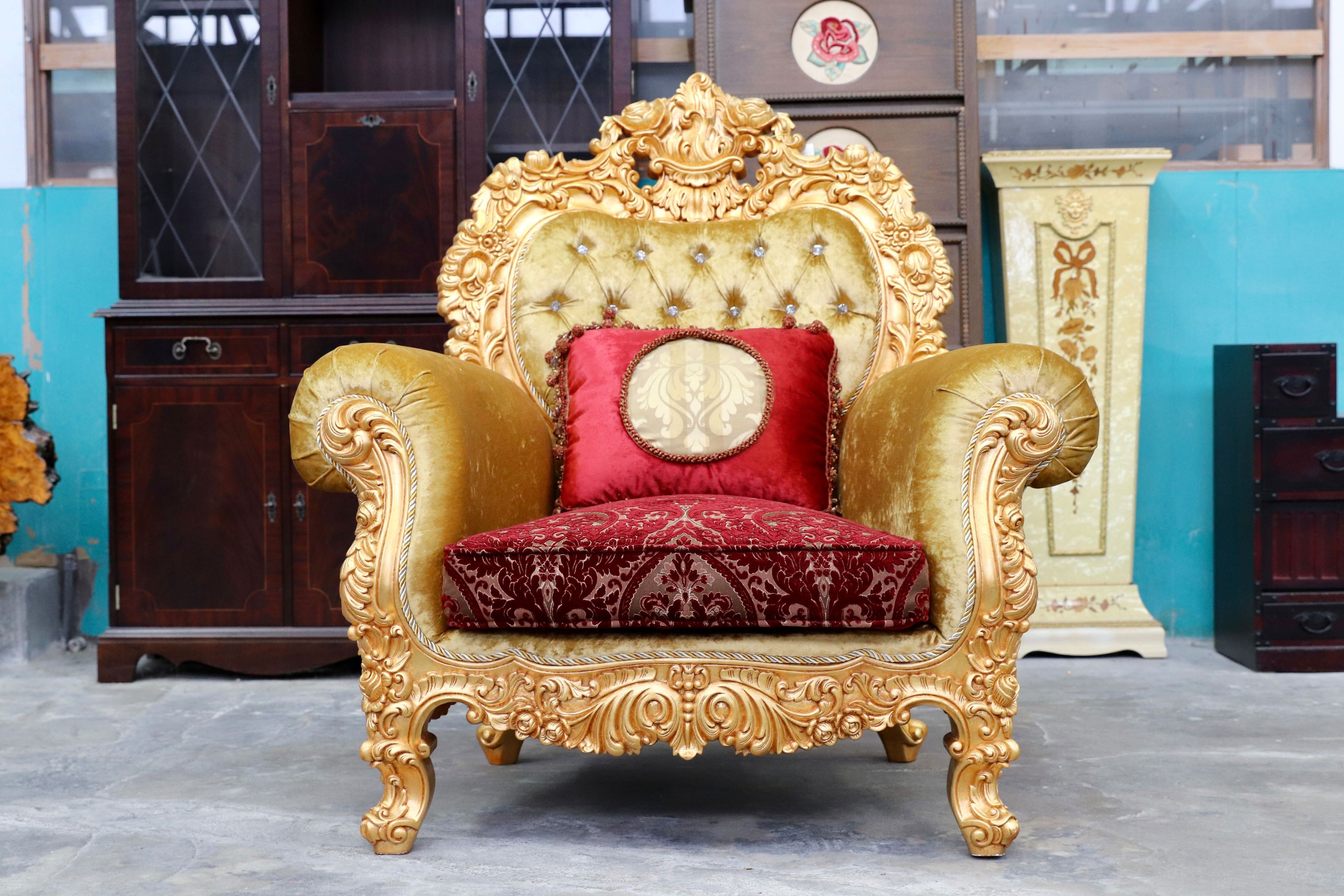 GMIS310B○18世紀 イギリス クラシックスタイル シングルソファ ロココ調 スワロフスキー 最高級 ゴールド エレガント 展示品
