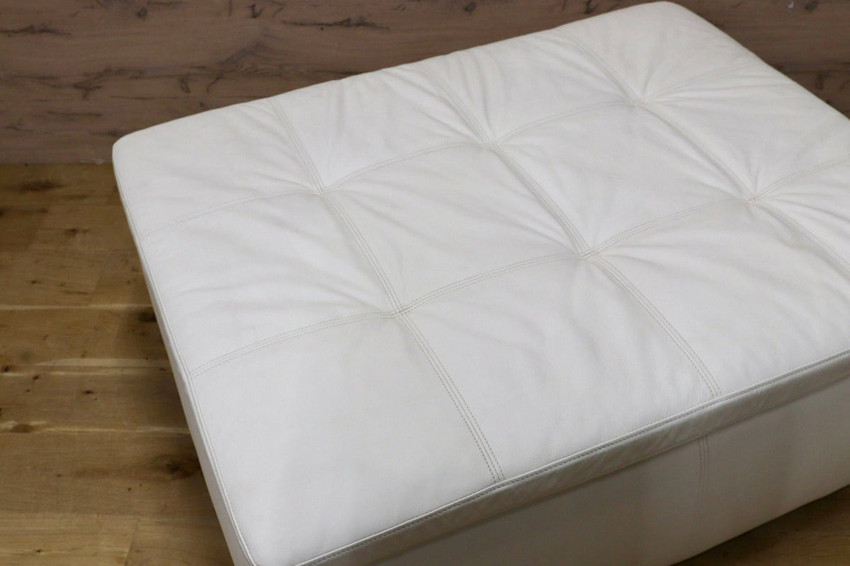 GMJS281○BoConcept / ボーコンセプト Mezzo メッツォ オットマン スツール 総本革 レザー ホワイト 北欧モダン デンマーク 約17万