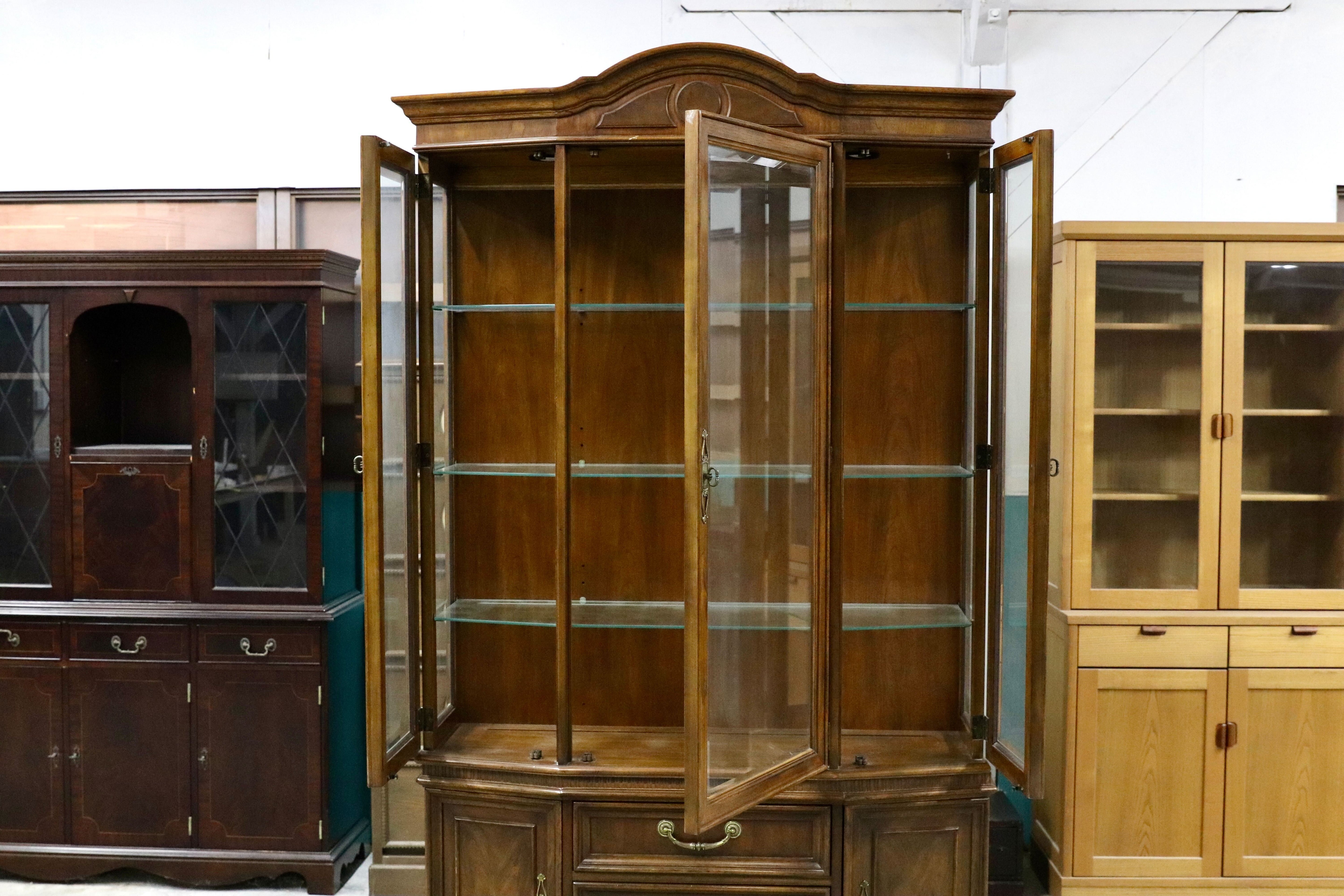 GMIK575○DREXEL HERITAGE / ドレクセルヘリテイジ キャビネット 飾り棚 クラシック キュリオ アメリカ ヴィンテージ カップボード