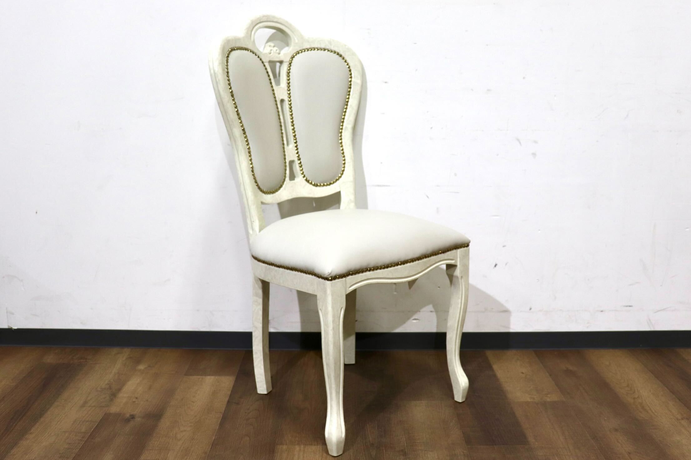 GMHN308C○Eddi Rose / エディローズ イタリア製 ダイニングチェア 食卓椅子 アームレスチェア 鋲打 猫脚 エレガント クラシック 輸入家具