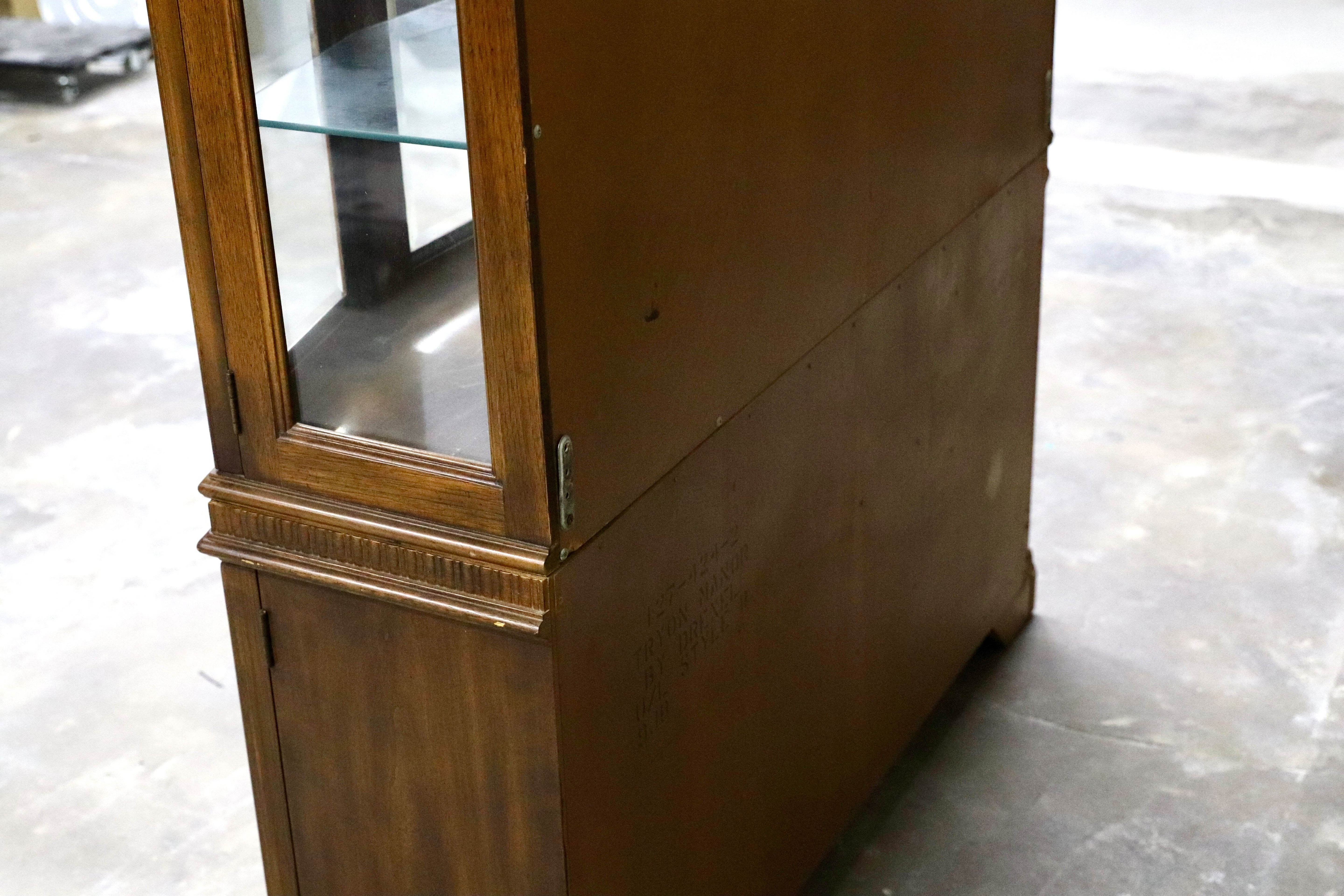 GMIK575○DREXEL HERITAGE / ドレクセルヘリテイジ キャビネット 飾り棚 クラシック キュリオ アメリカ ヴィンテージ カップボード