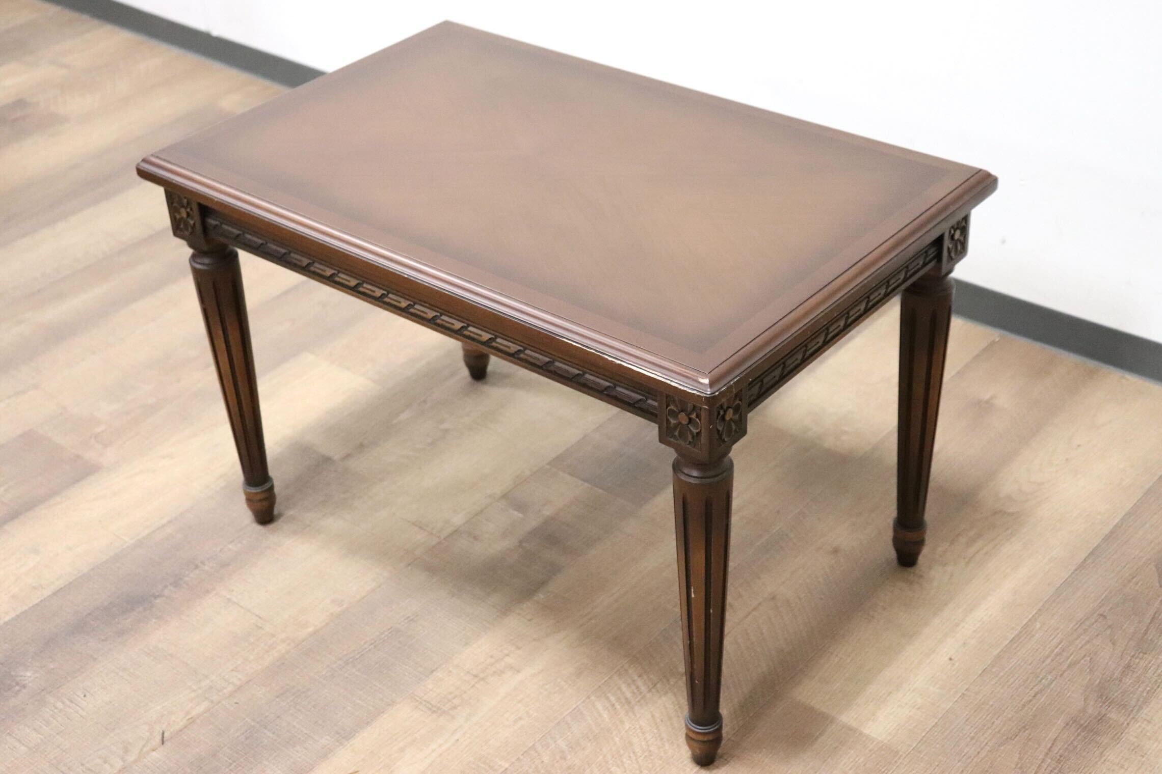 低価大人気美品　カリモク　コーヒーテーブル　サイドテーブル　アンティーク　丸テーブル サイドテーブル・ナイトテーブル・ローテーブル