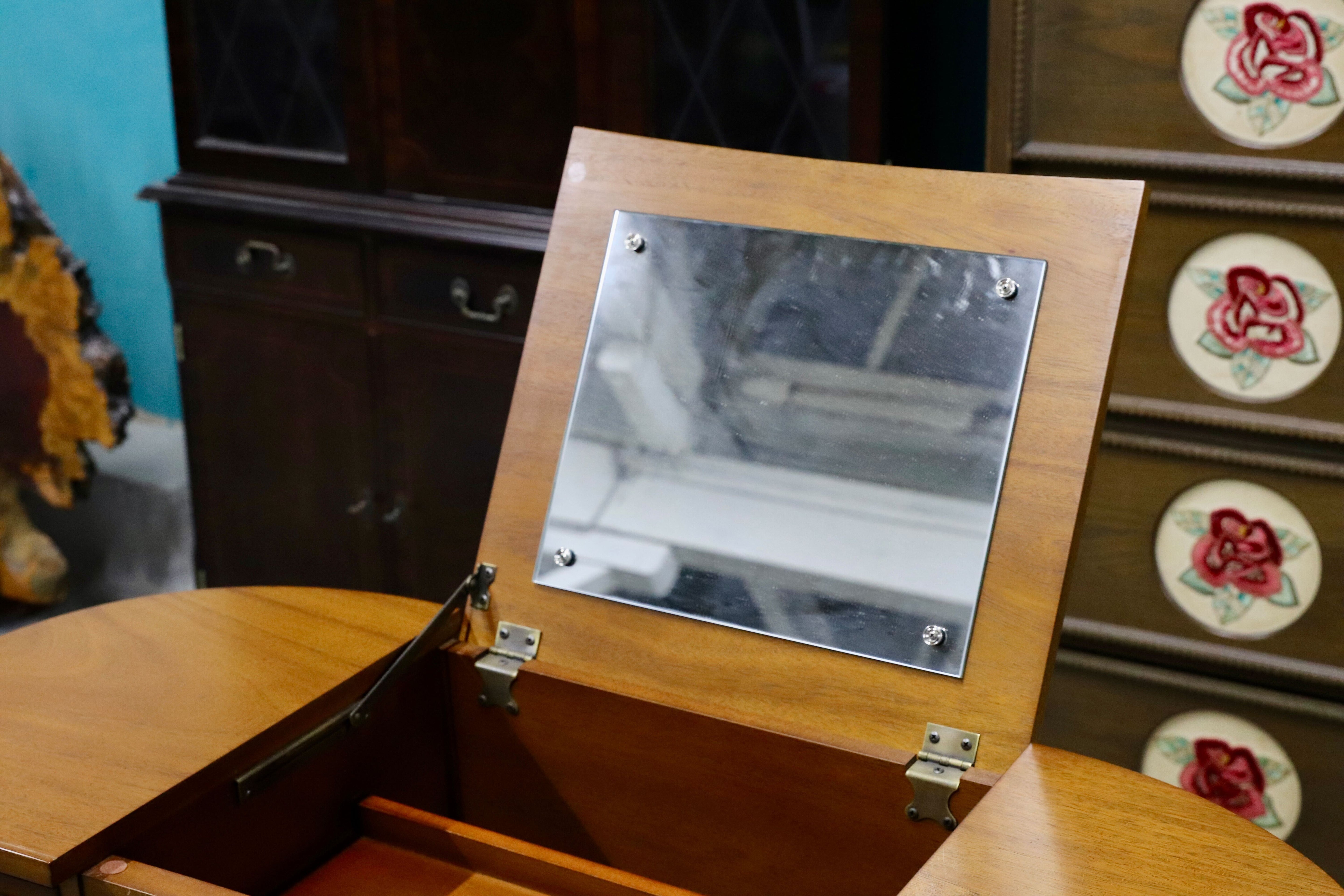 GMIK574○DREXEL HERITAGE /ドレクセルヘリテイジ トライユン ドレッサー デスク 机 クラシック ヴィンテージ アンティーク 定価約43万