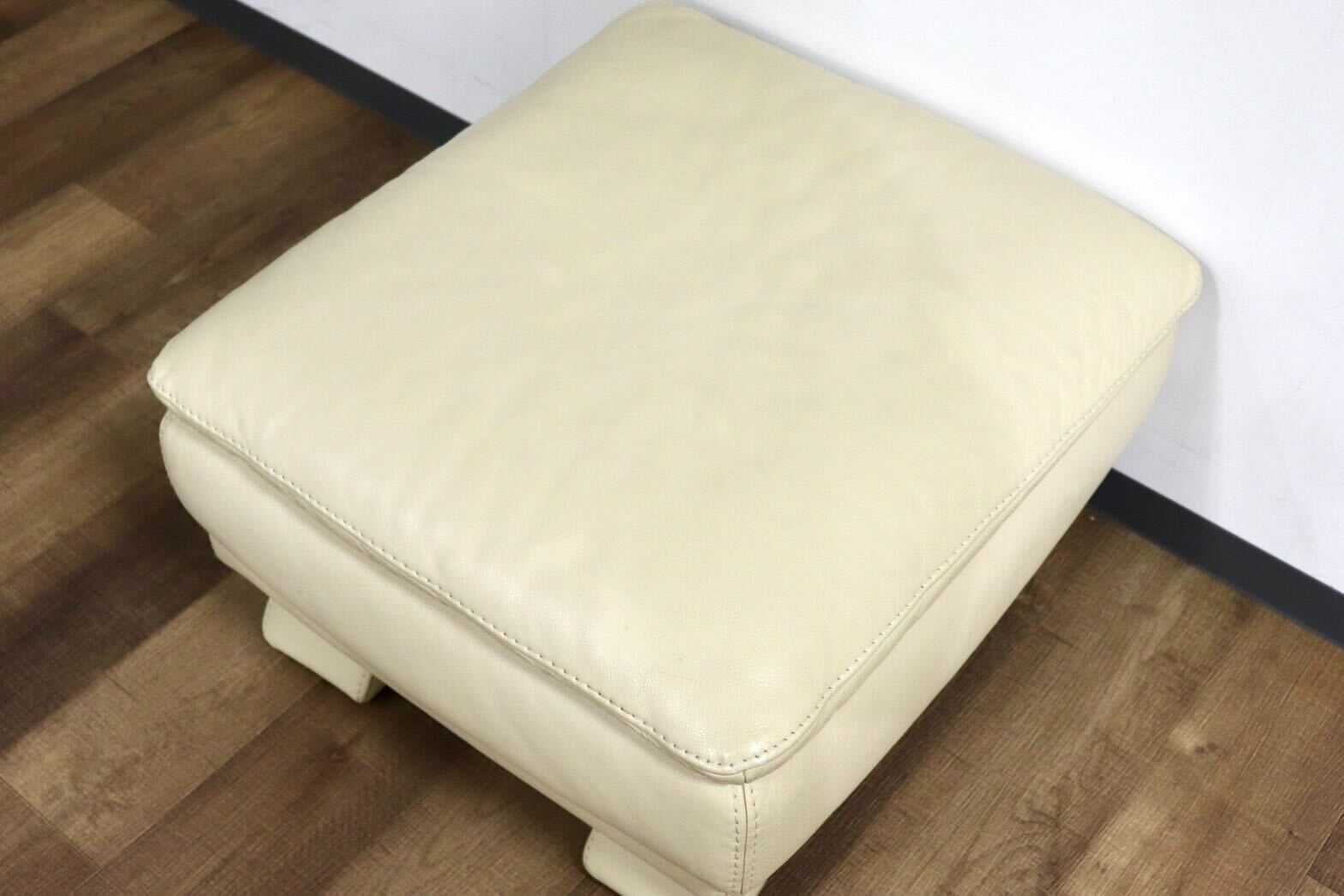大塚家具 オットマン フリージア 大塚家具 オットマン フリージア