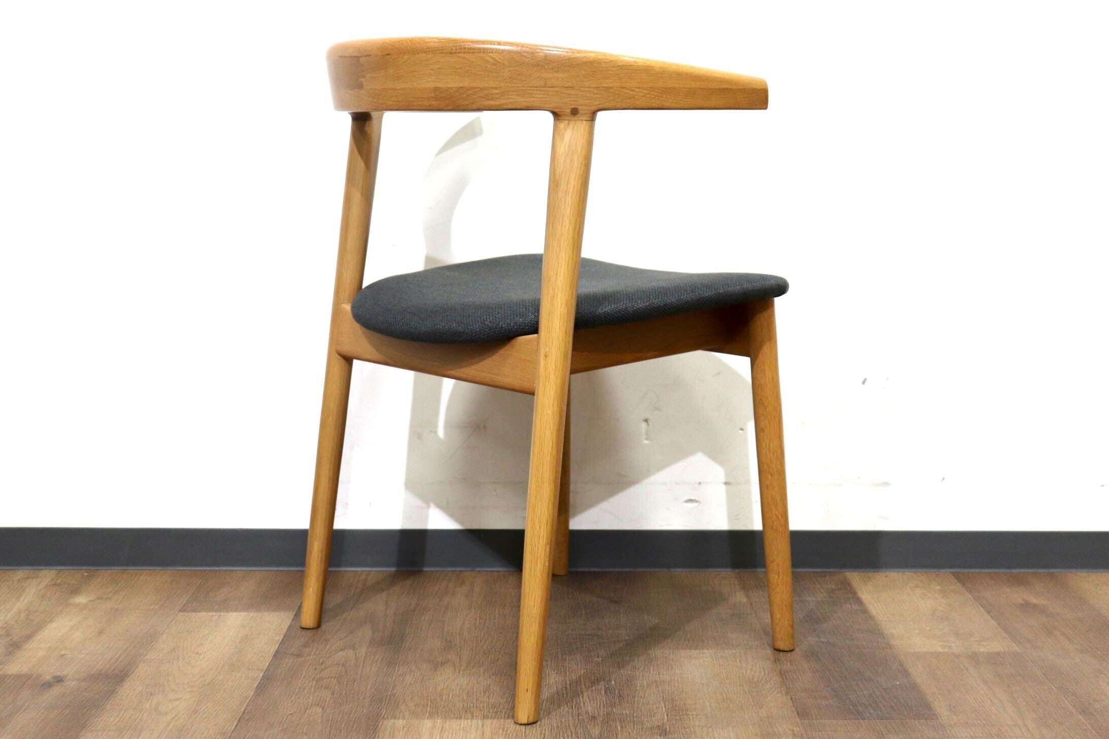 GMHN275D○北欧スタイル ダイニングチェア アームチェア 食卓椅子 椅子 チェア シンプル ナチュラル グレー オーク材 モダン 検) TOMOSU